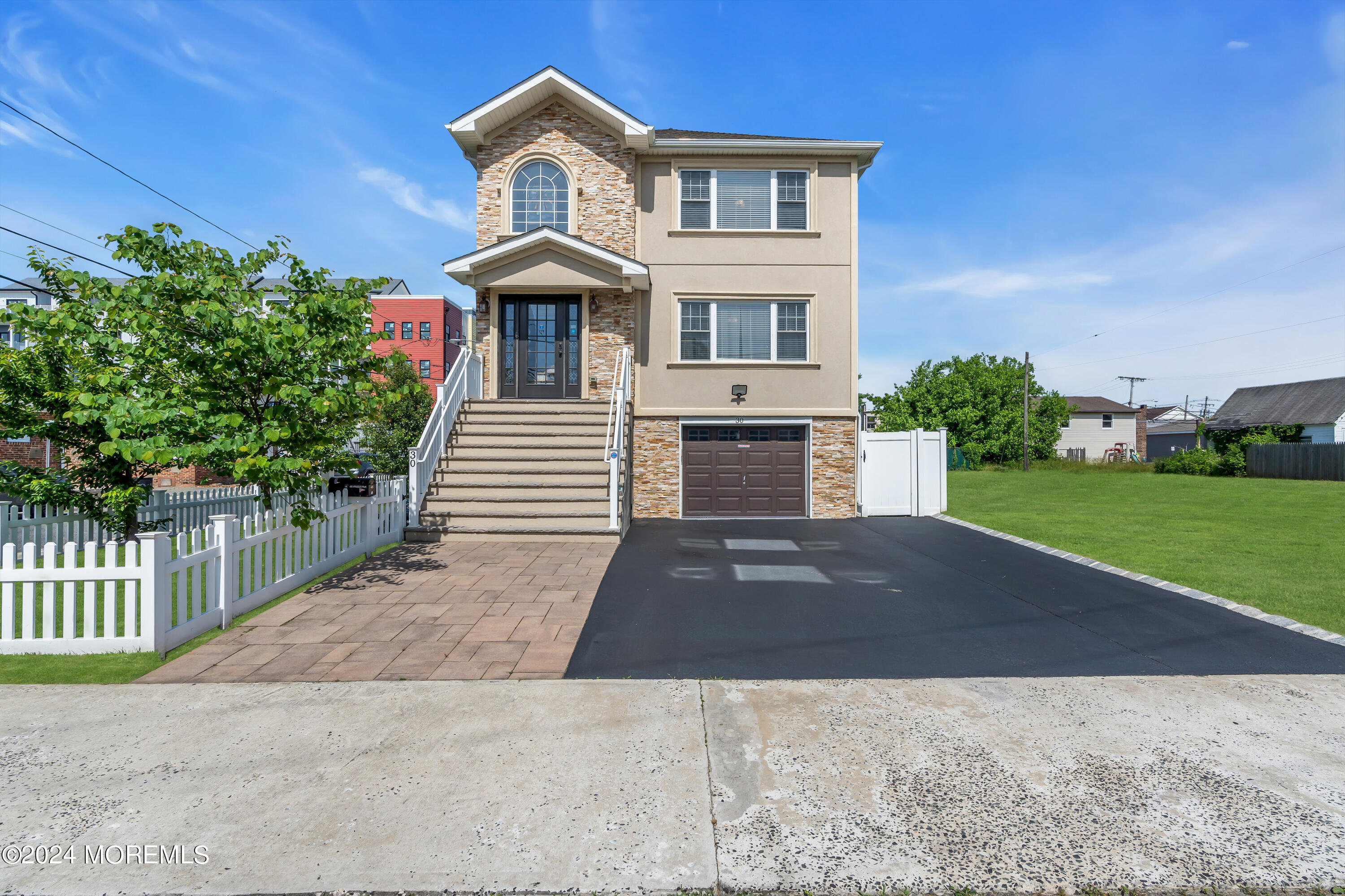 30 Seabreeze Way