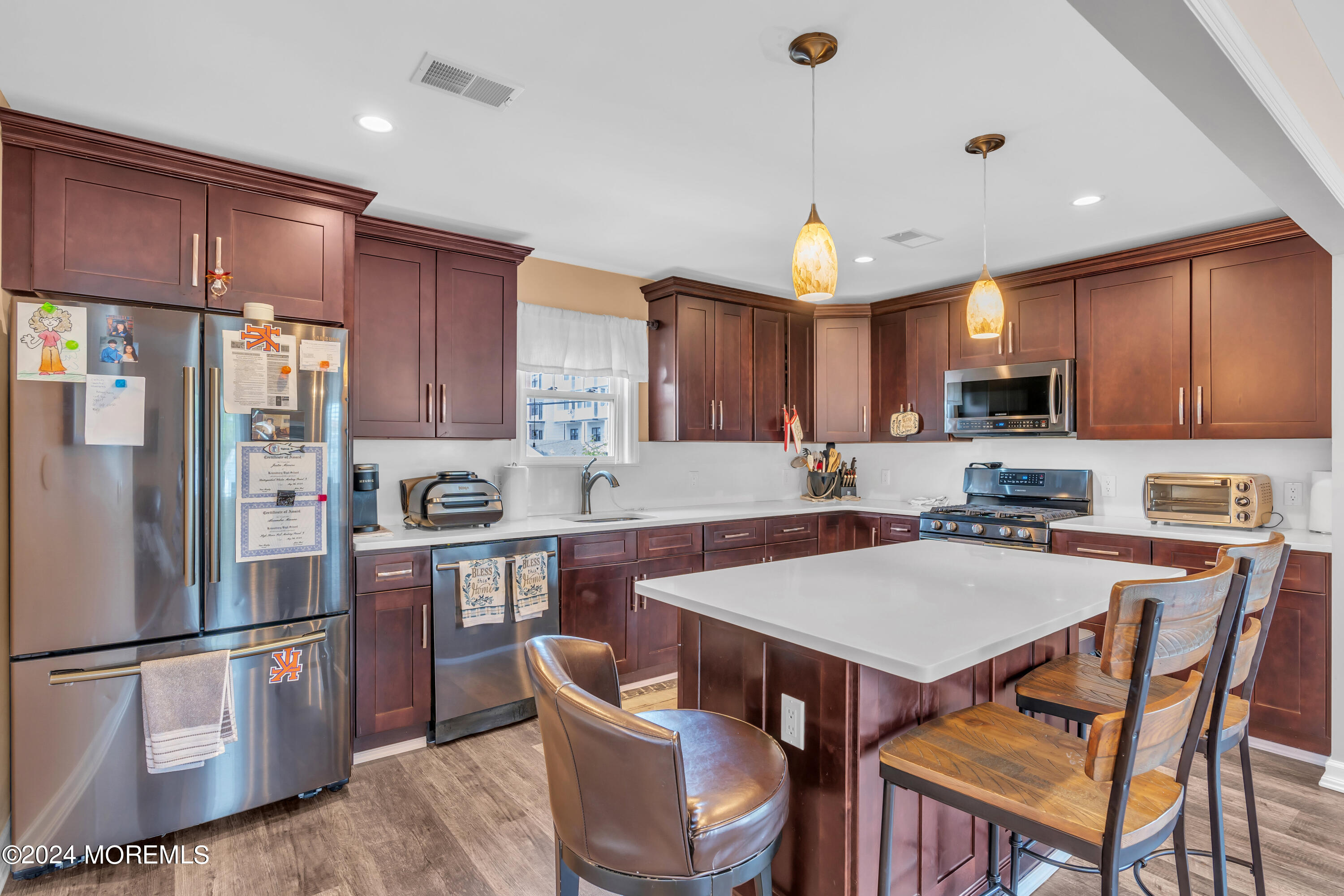 30 Seabreeze Way