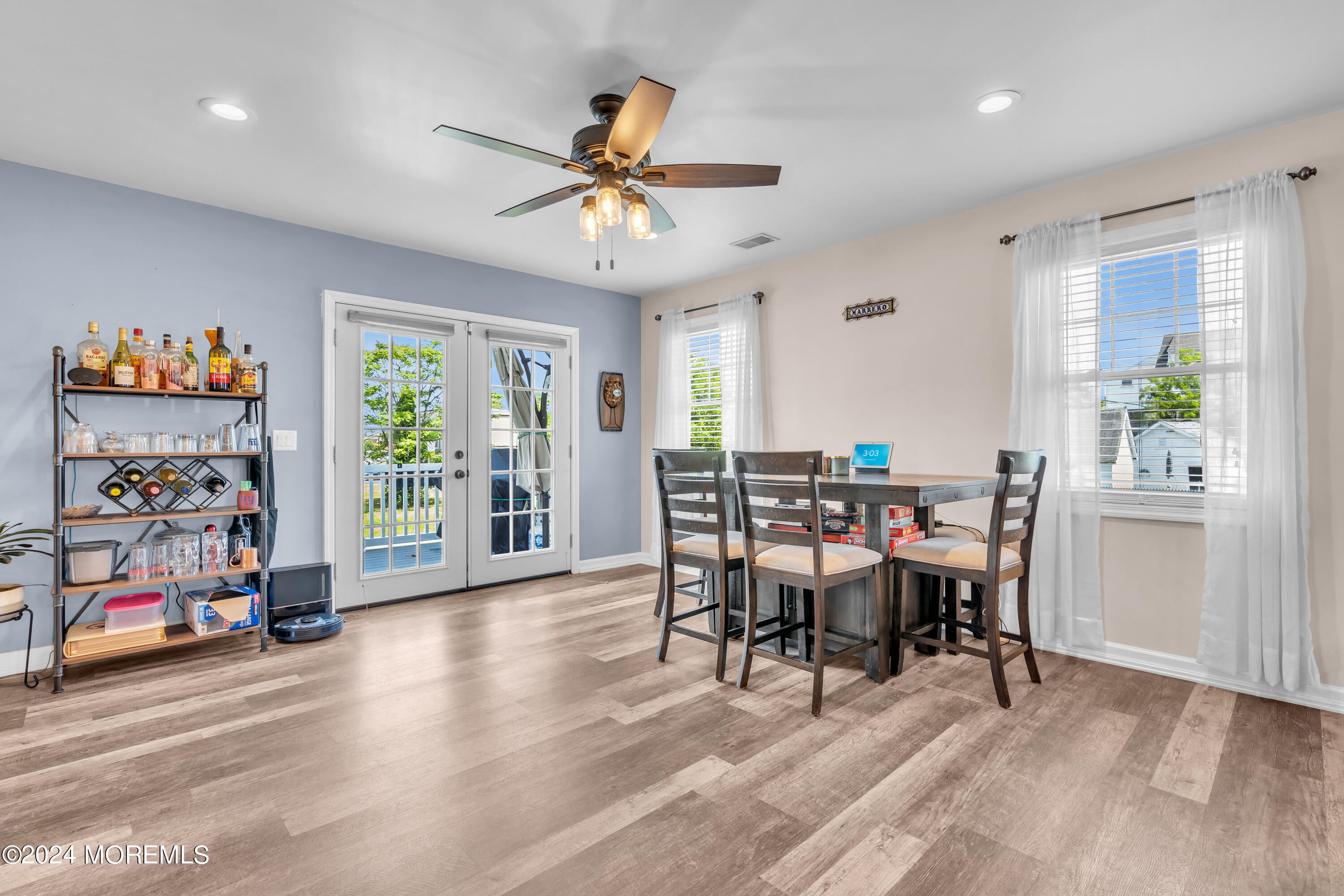 30 Seabreeze Way