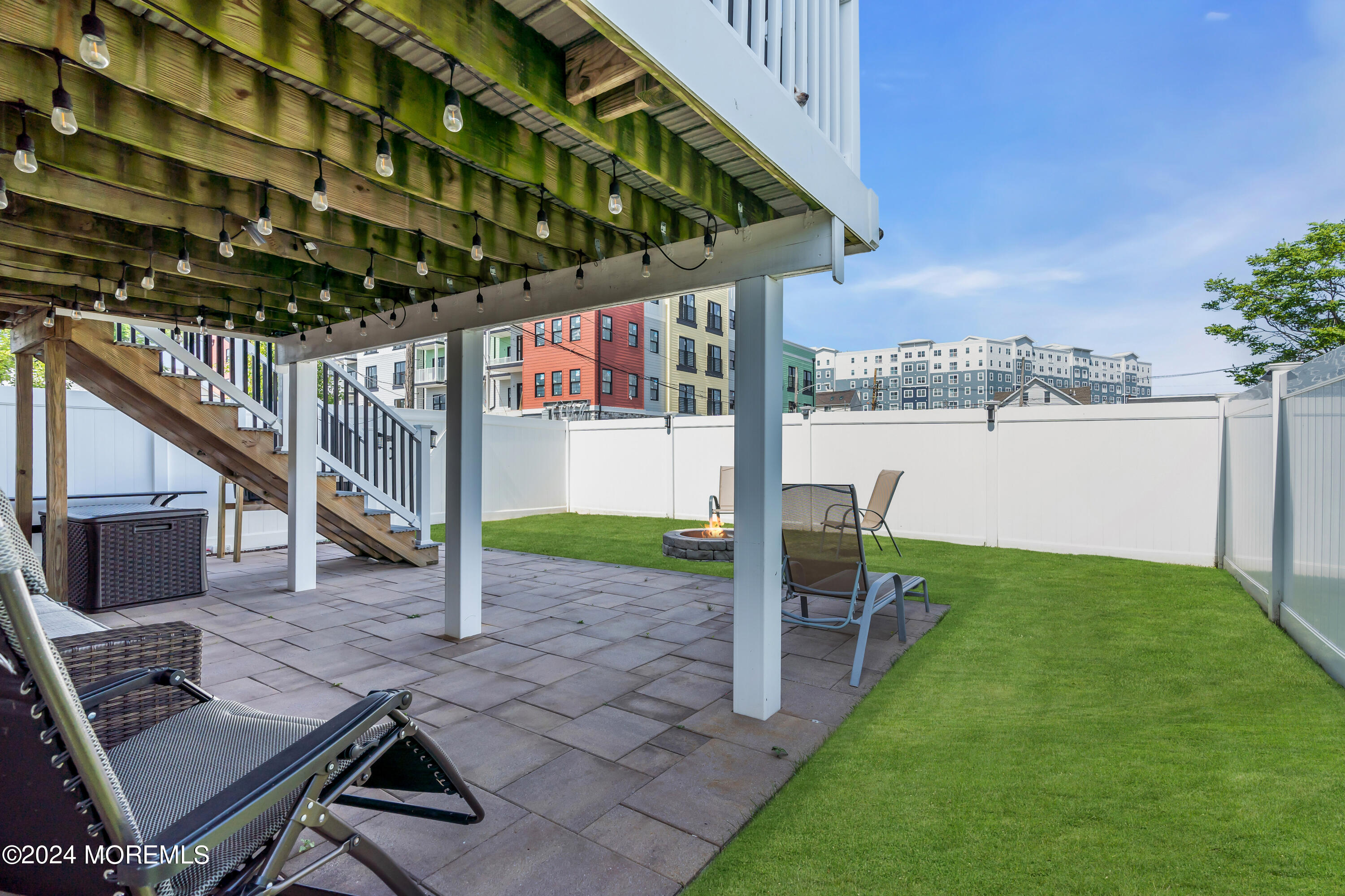 30 Seabreeze Way