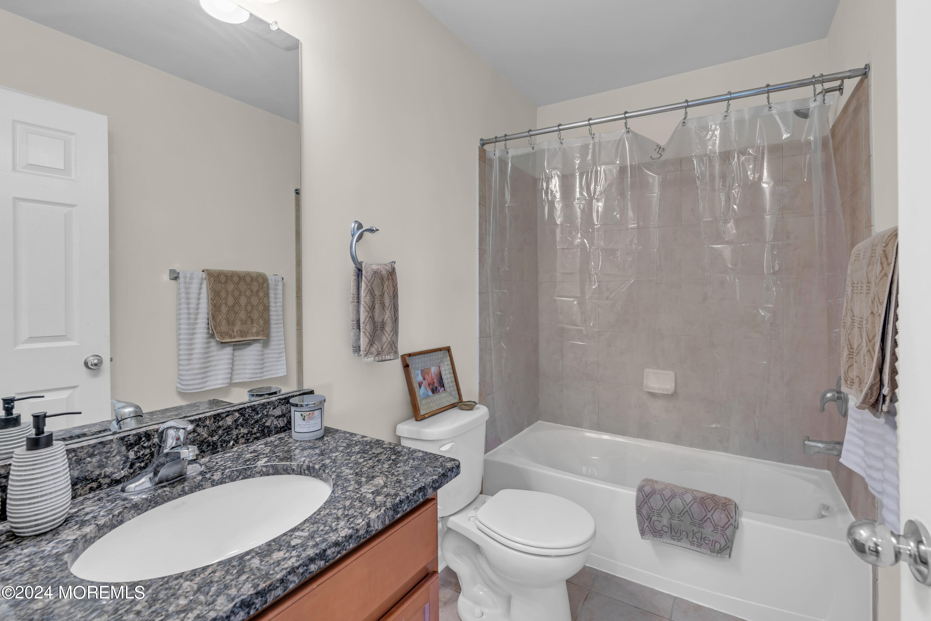 131 Beacon Lane, 602