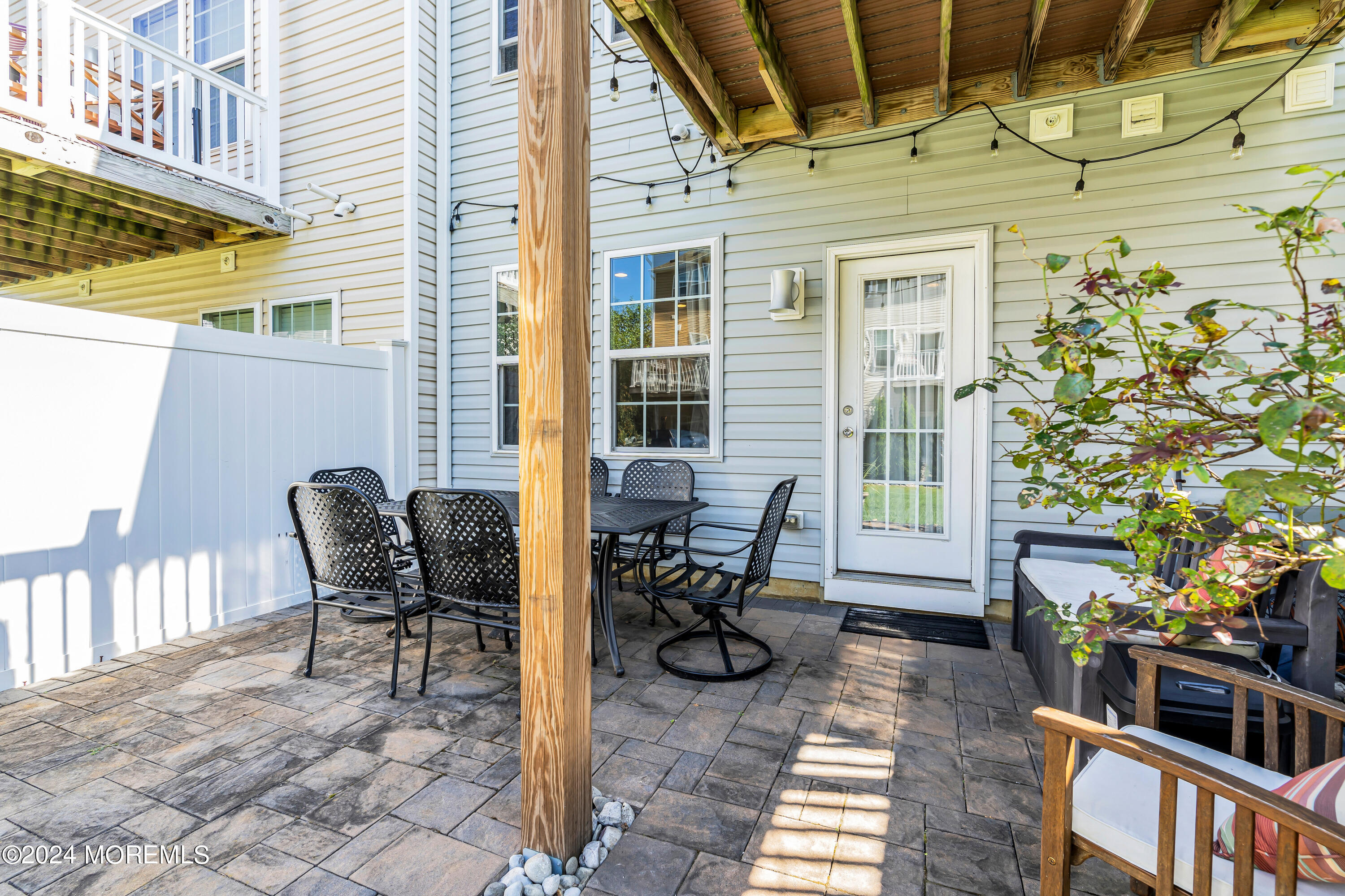 131 Beacon Lane, 602