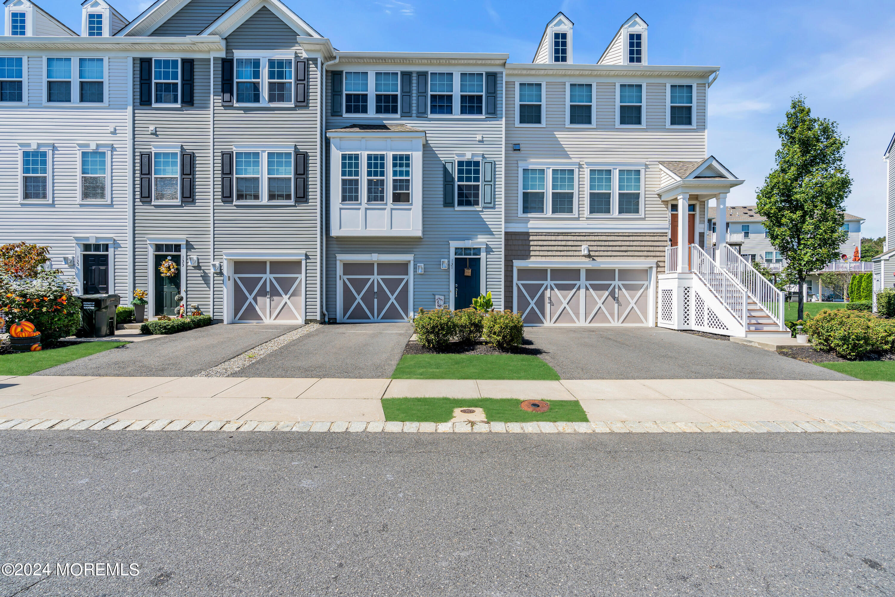 131 Beacon Lane, 602