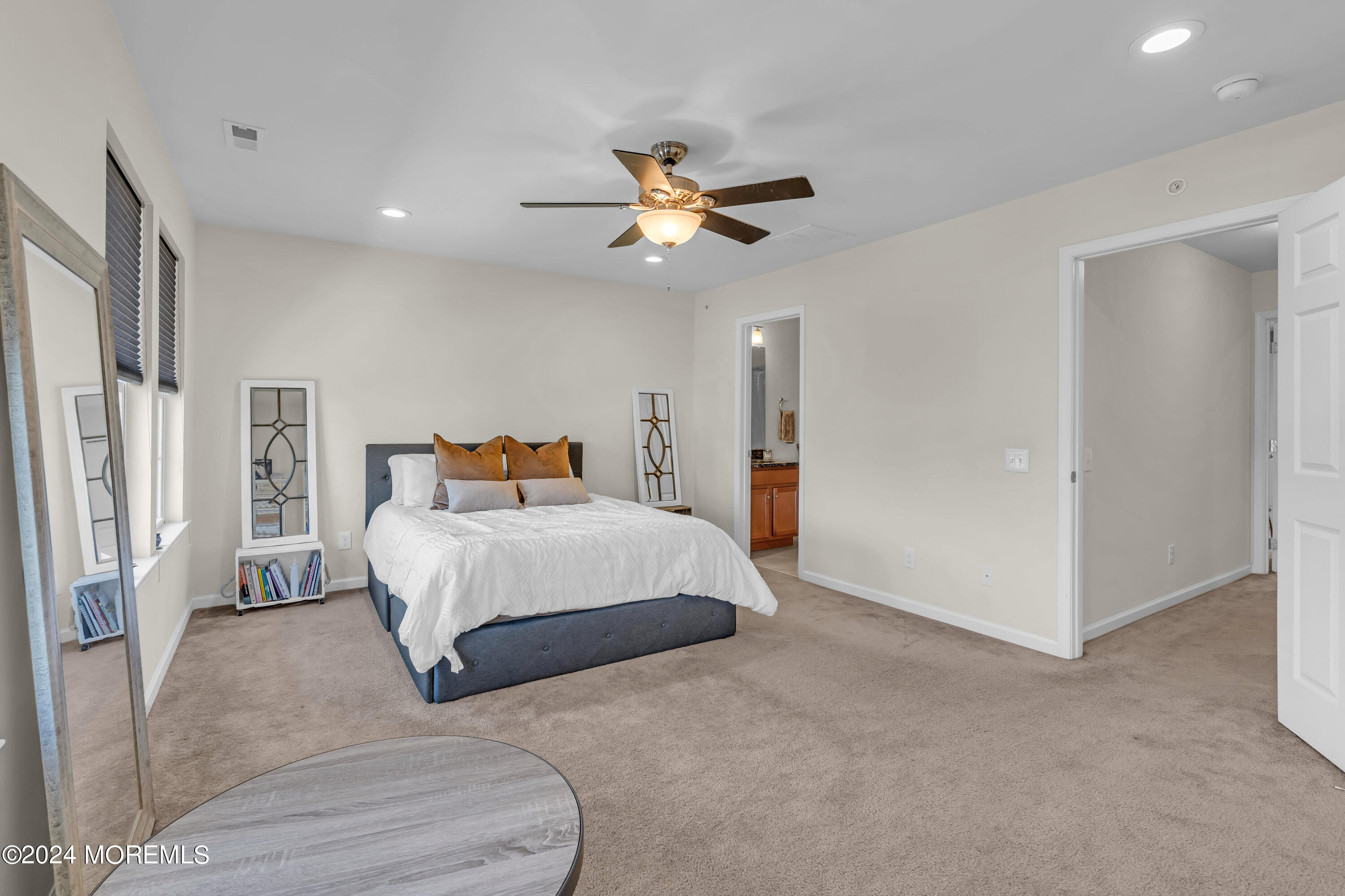 131 Beacon Lane, 602