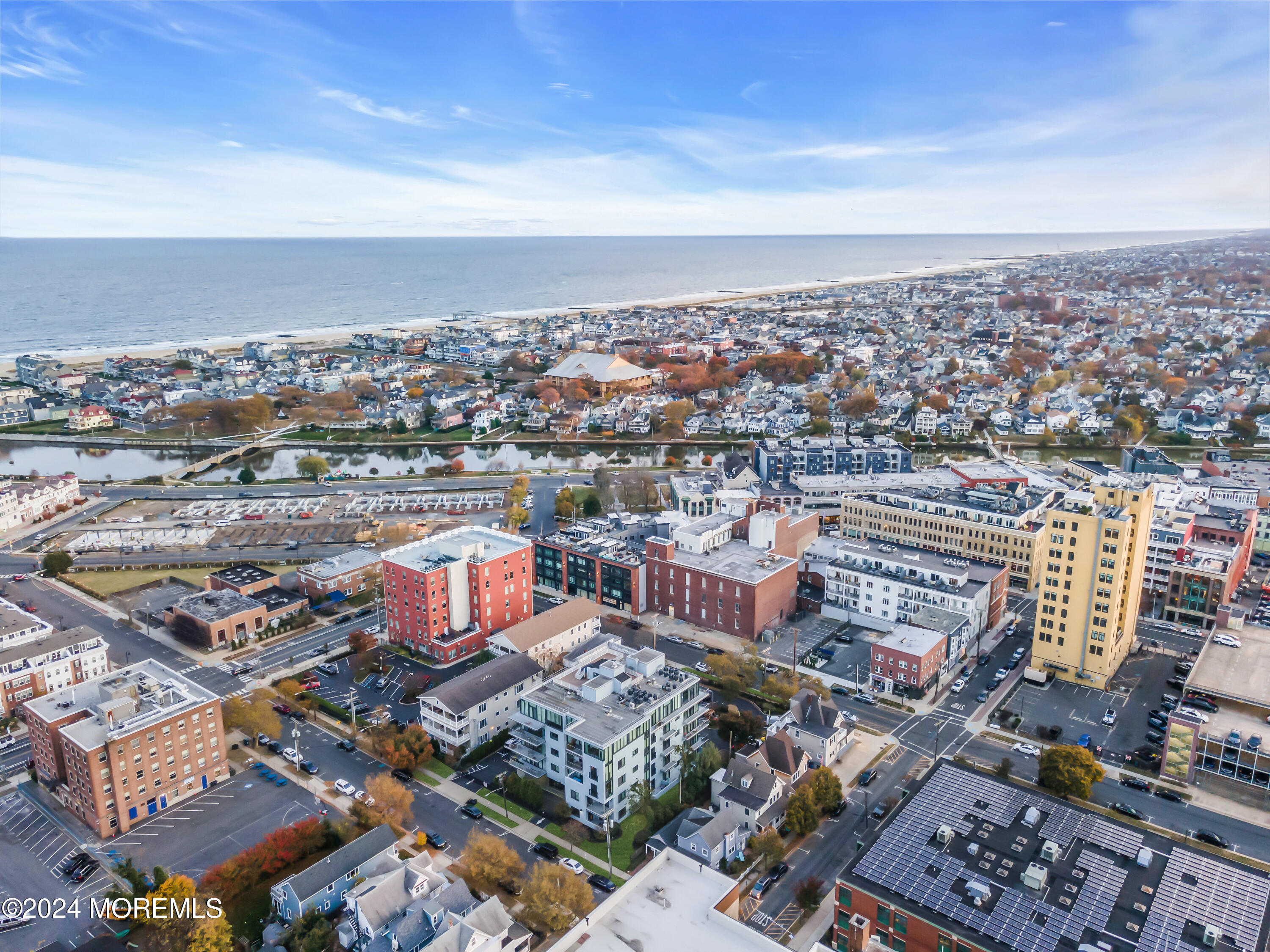 510 Monroe Avenue, 303