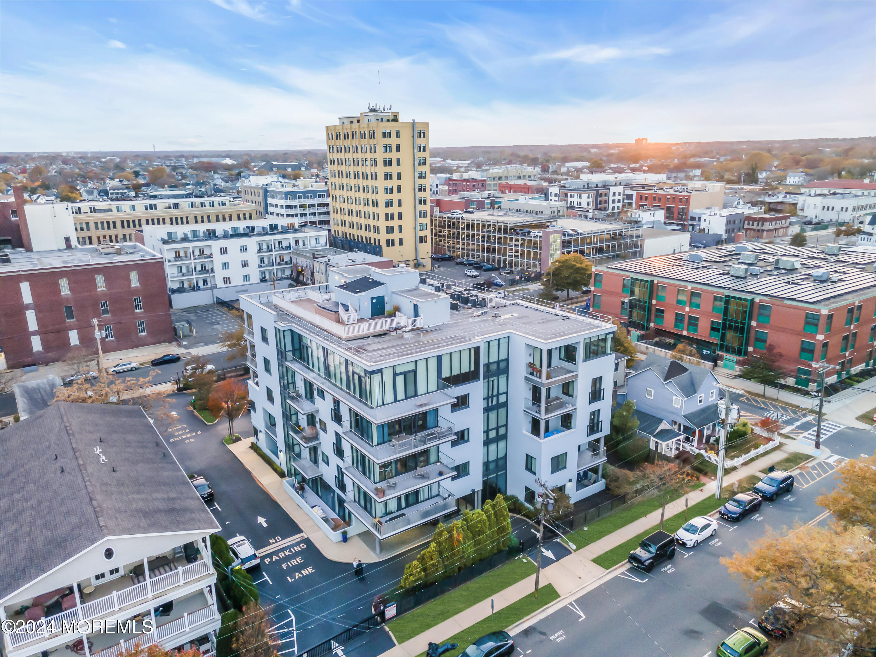 510 Monroe Avenue, 303