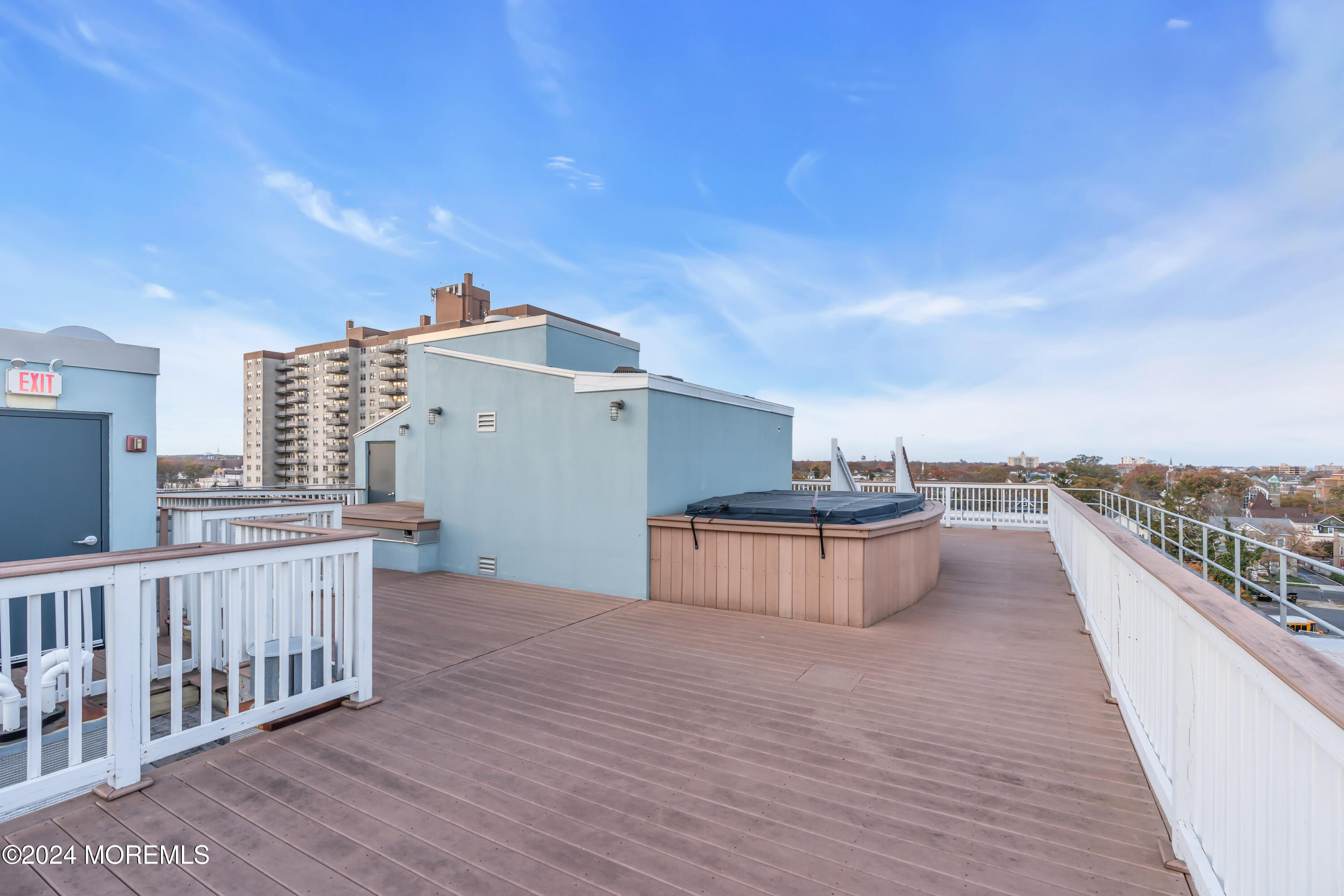 510 Monroe Avenue, 303
