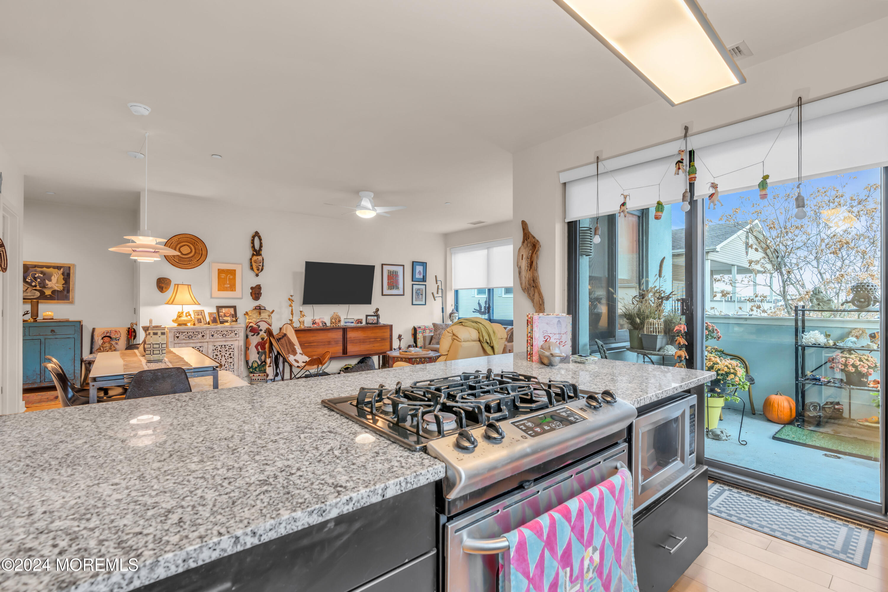 510 Monroe Avenue, 303