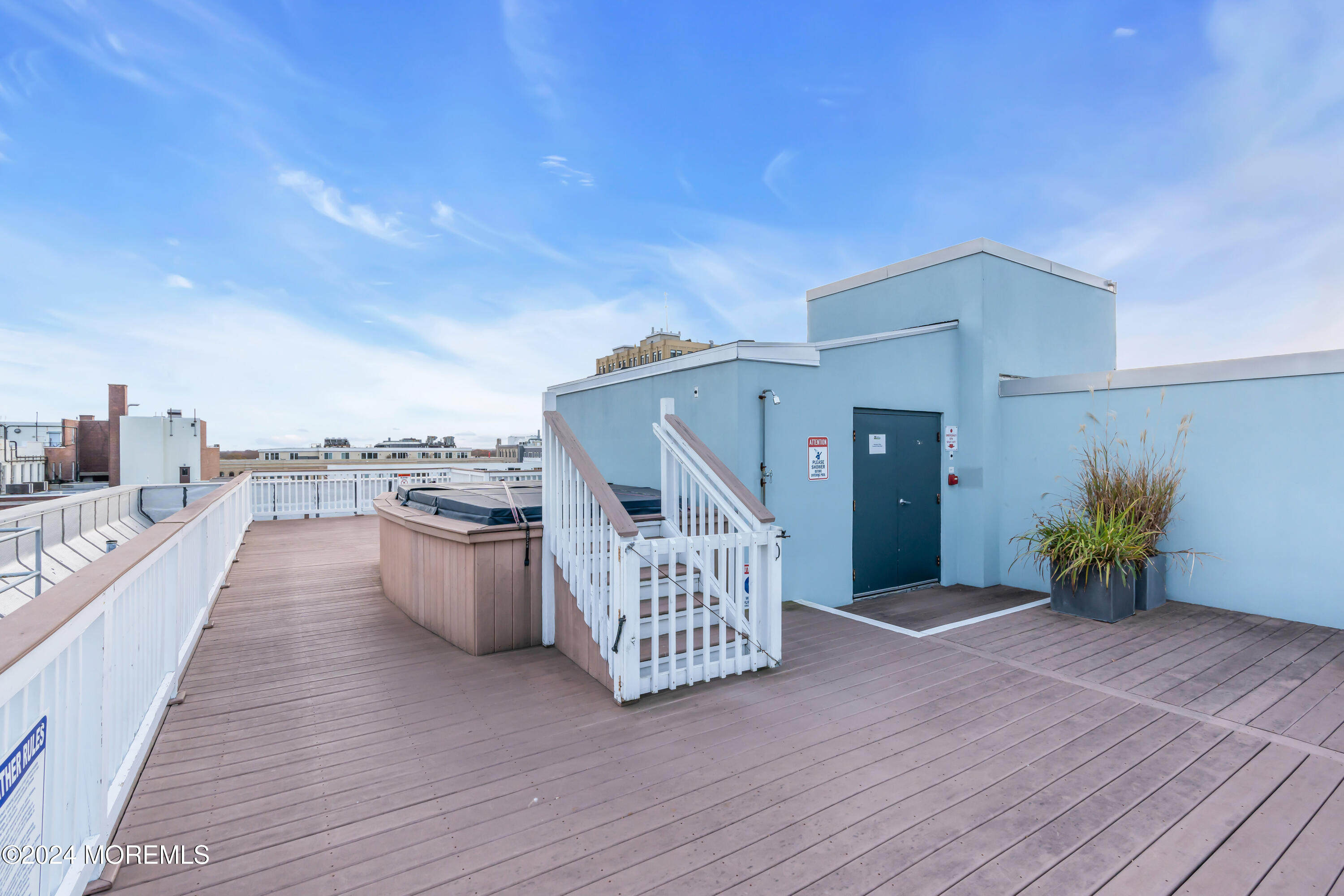 510 Monroe Avenue, 303