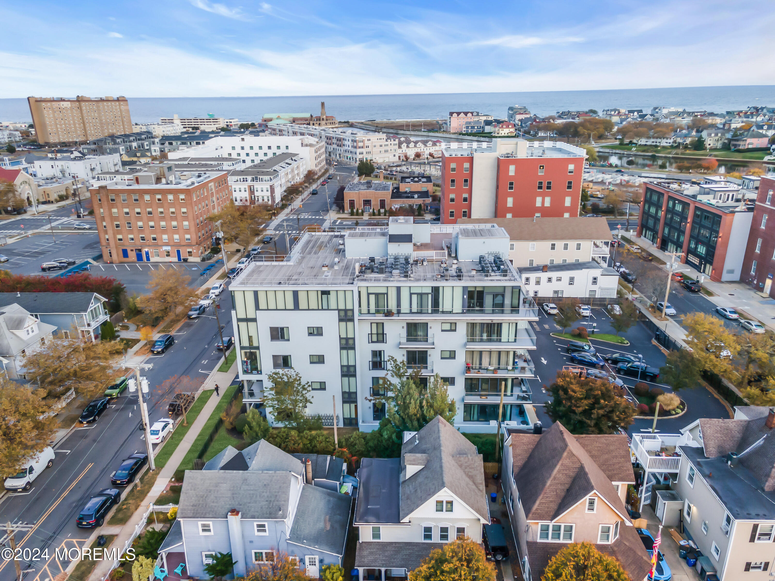 510 Monroe Avenue, 303