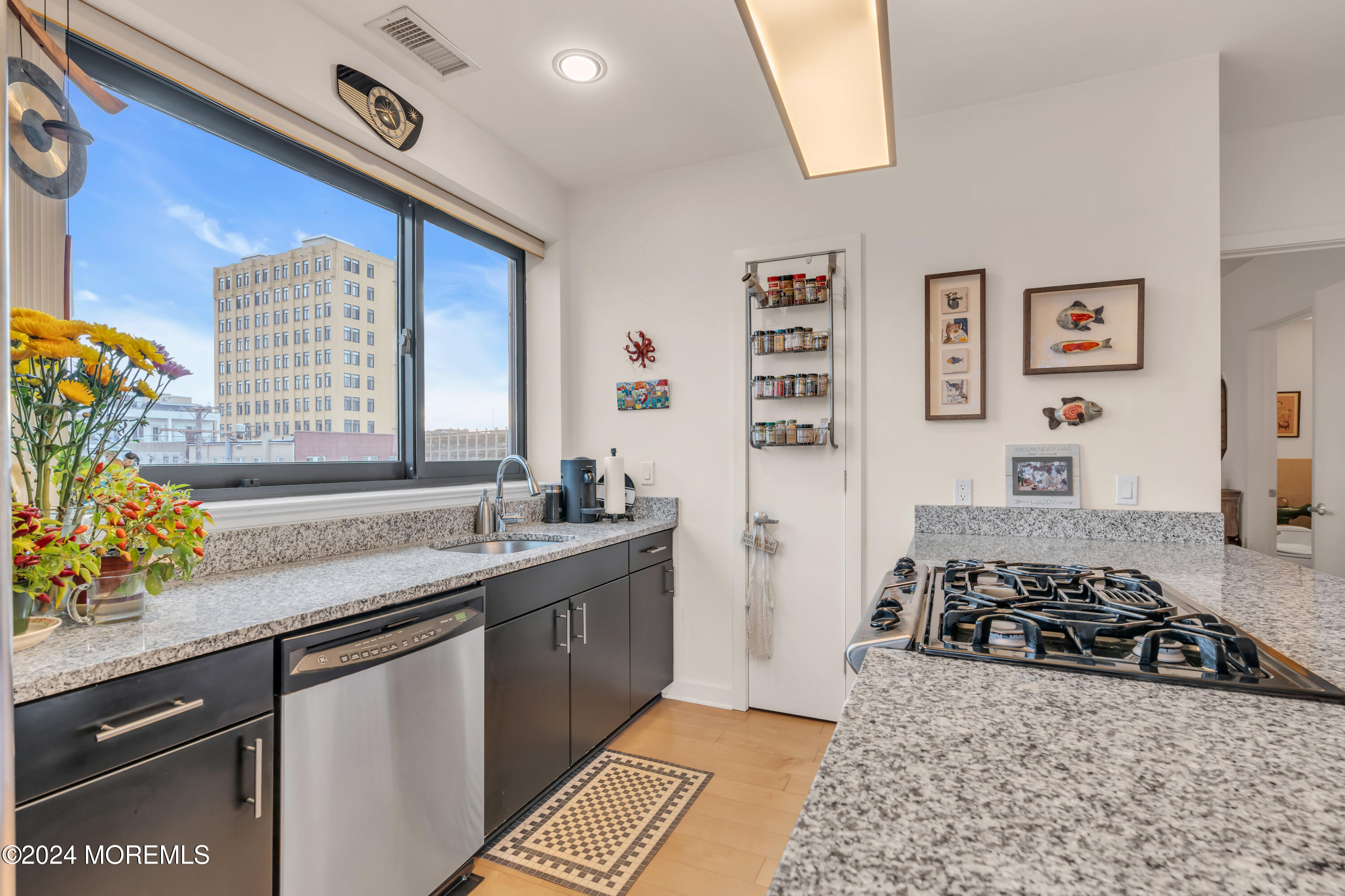 510 Monroe Avenue, 303