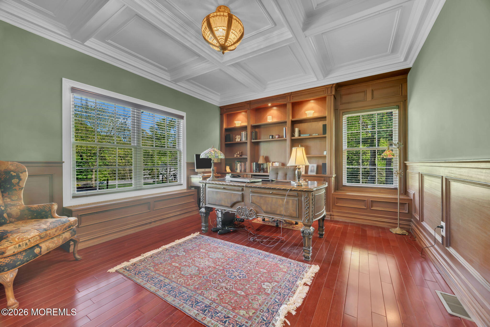 16 Woodhollow Road