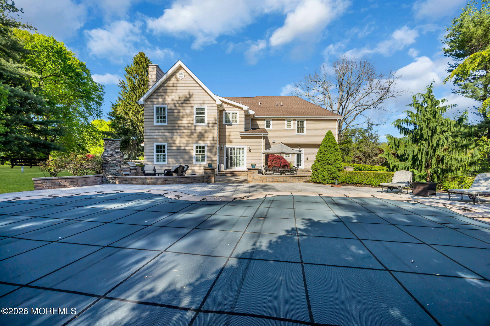 16 Woodhollow Road