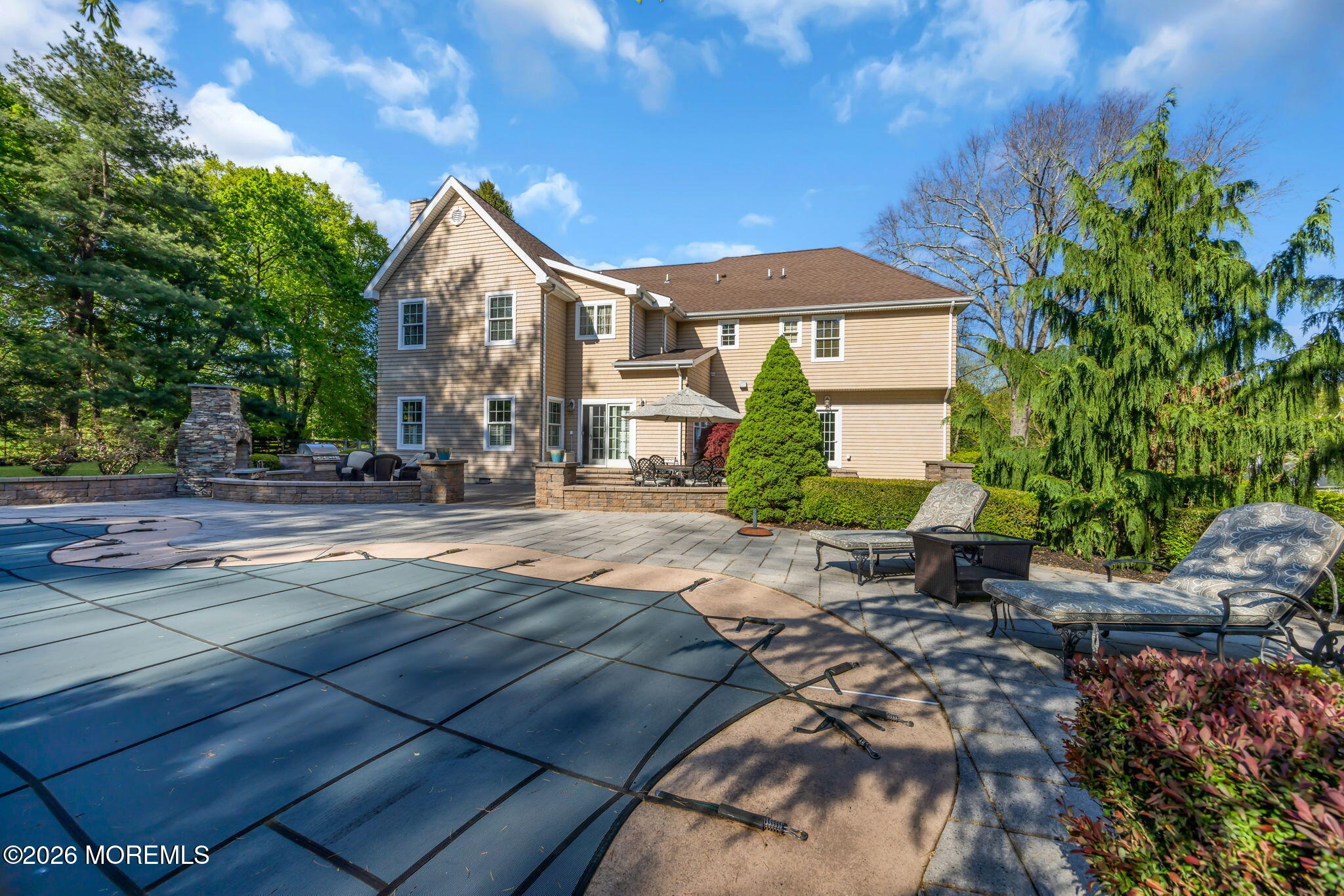 16 Woodhollow Road
