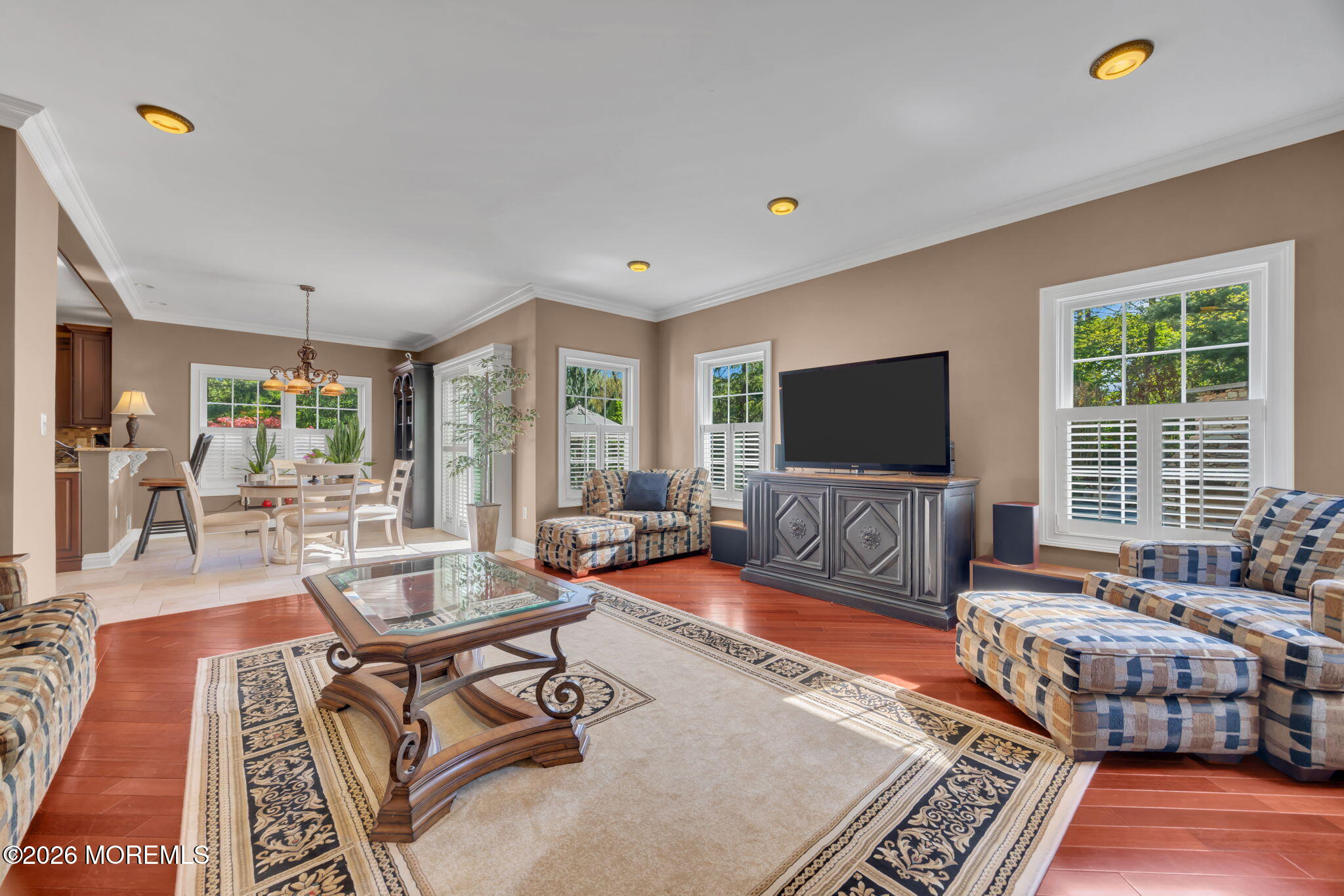16 Woodhollow Road