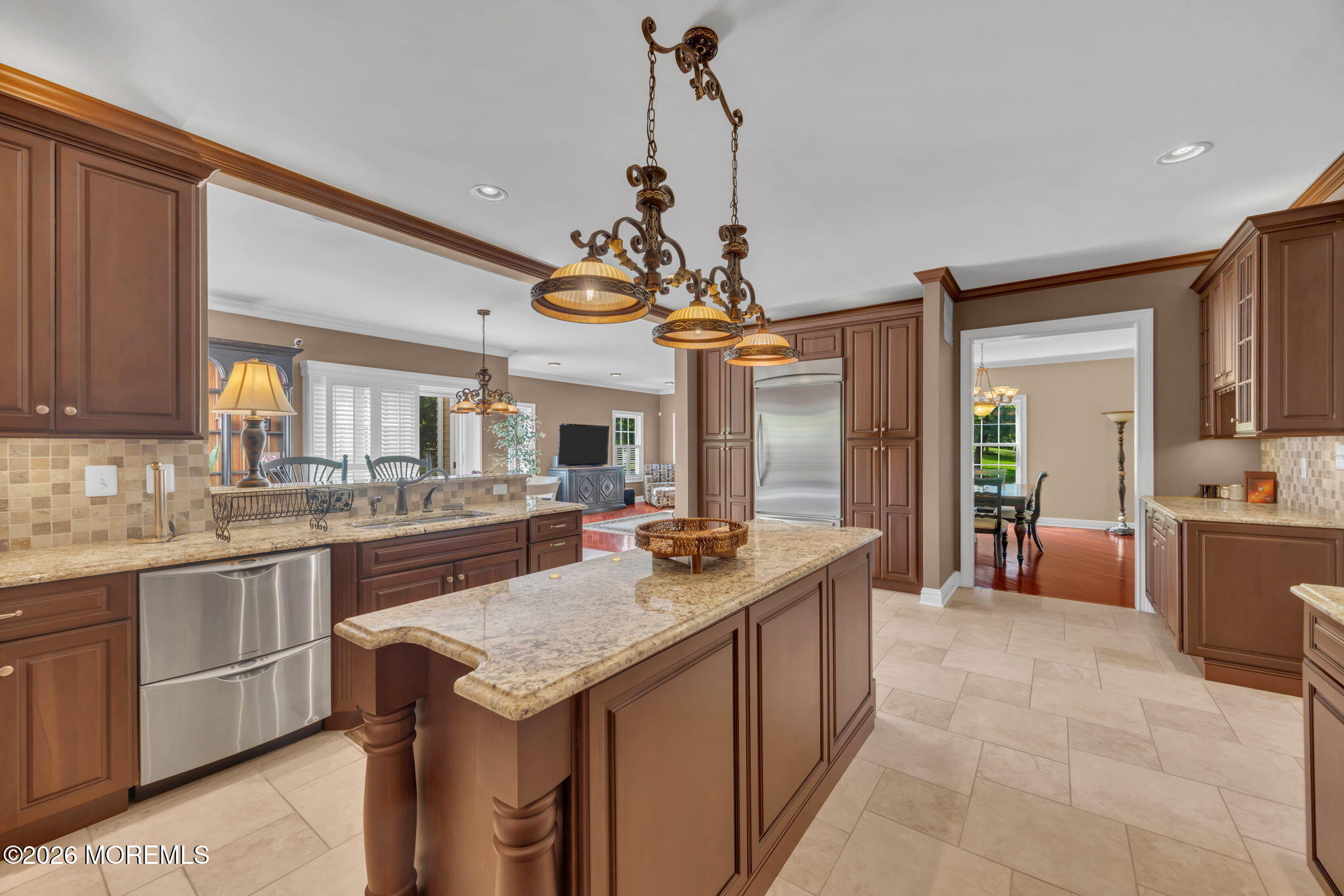 16 Woodhollow Road