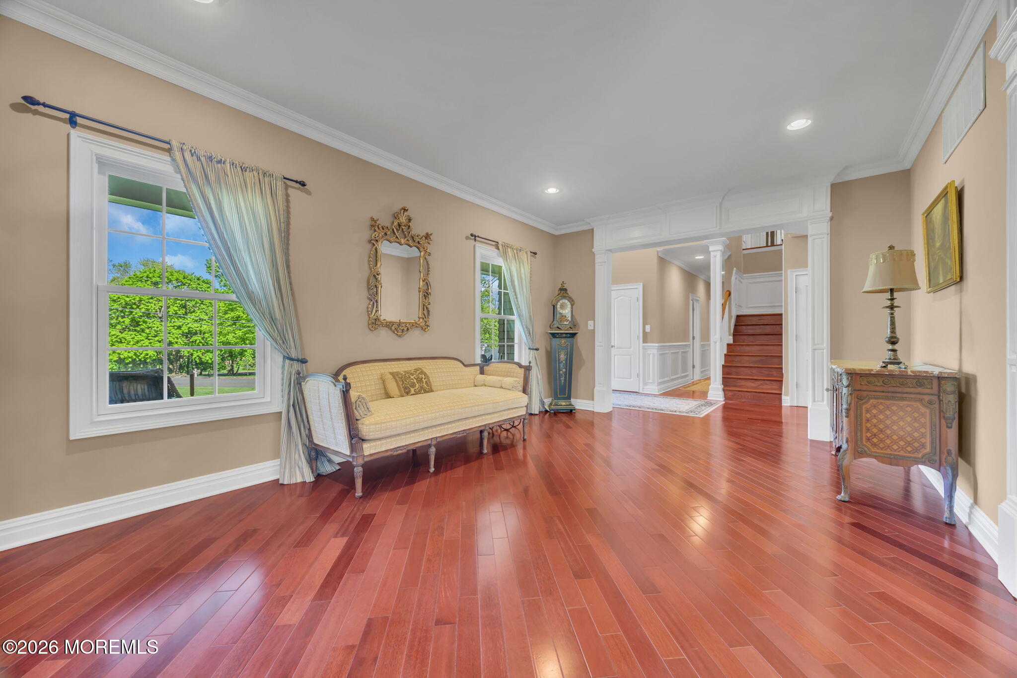 16 Woodhollow Road