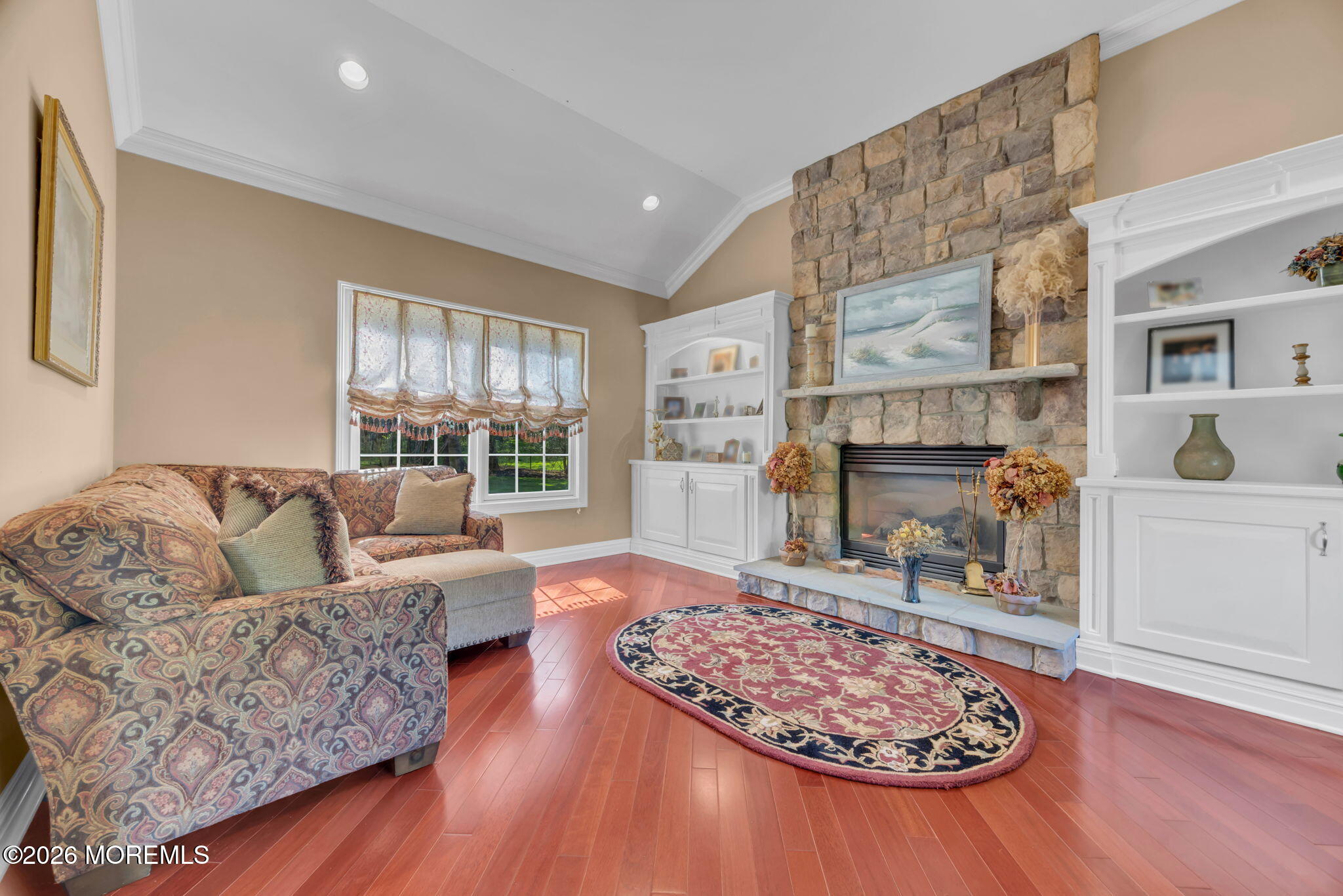 16 Woodhollow Road