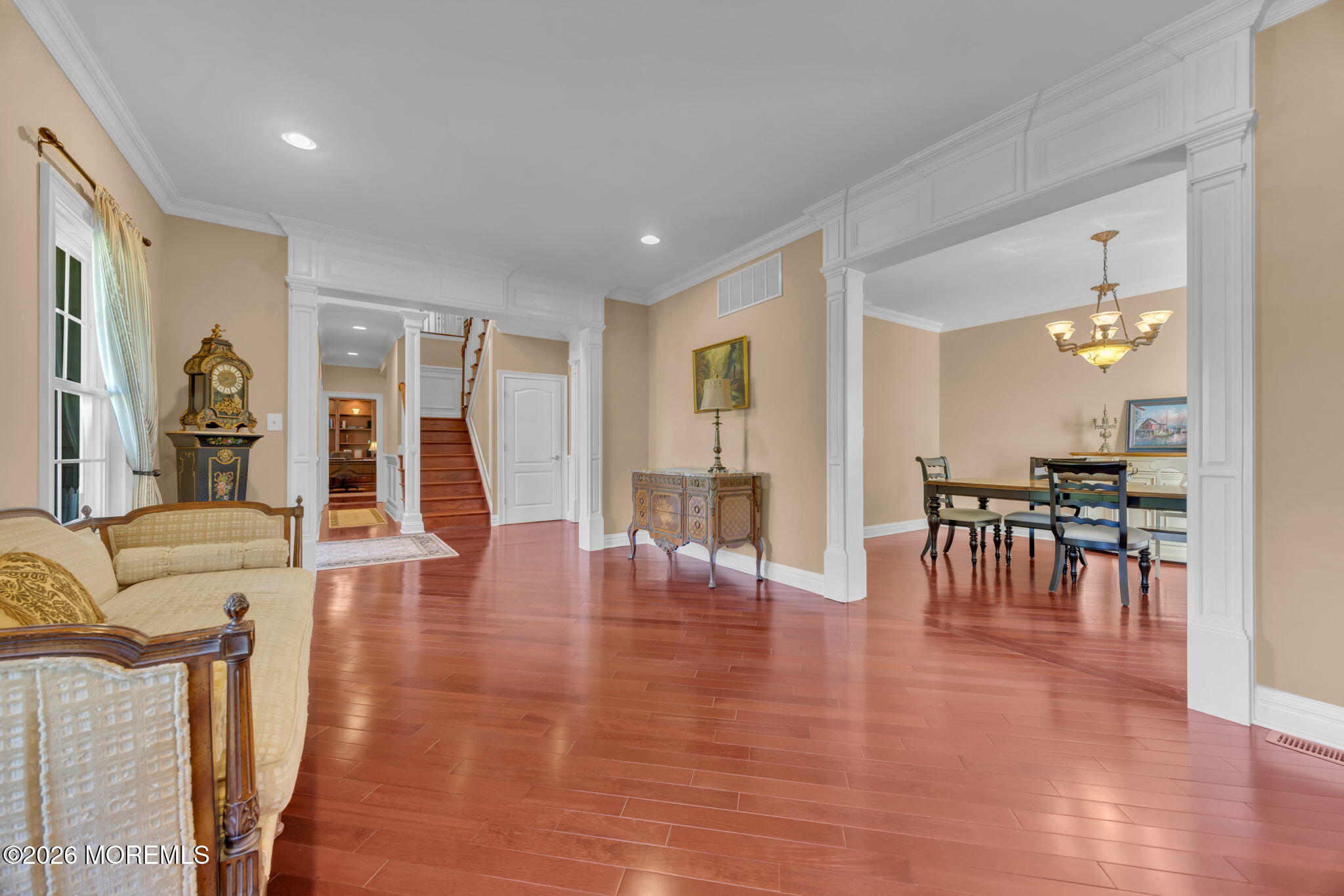 16 Woodhollow Road