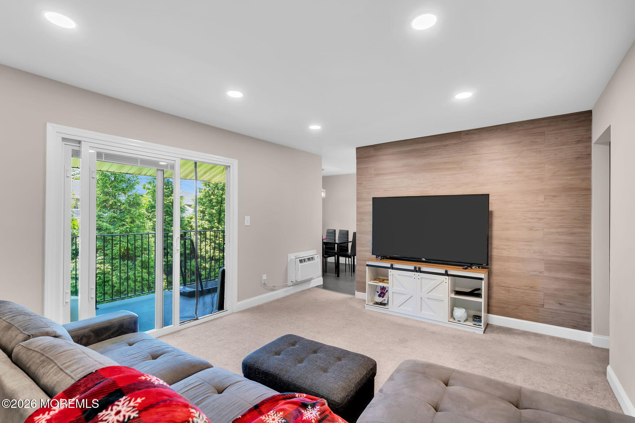 735 Greens Avenue 20B