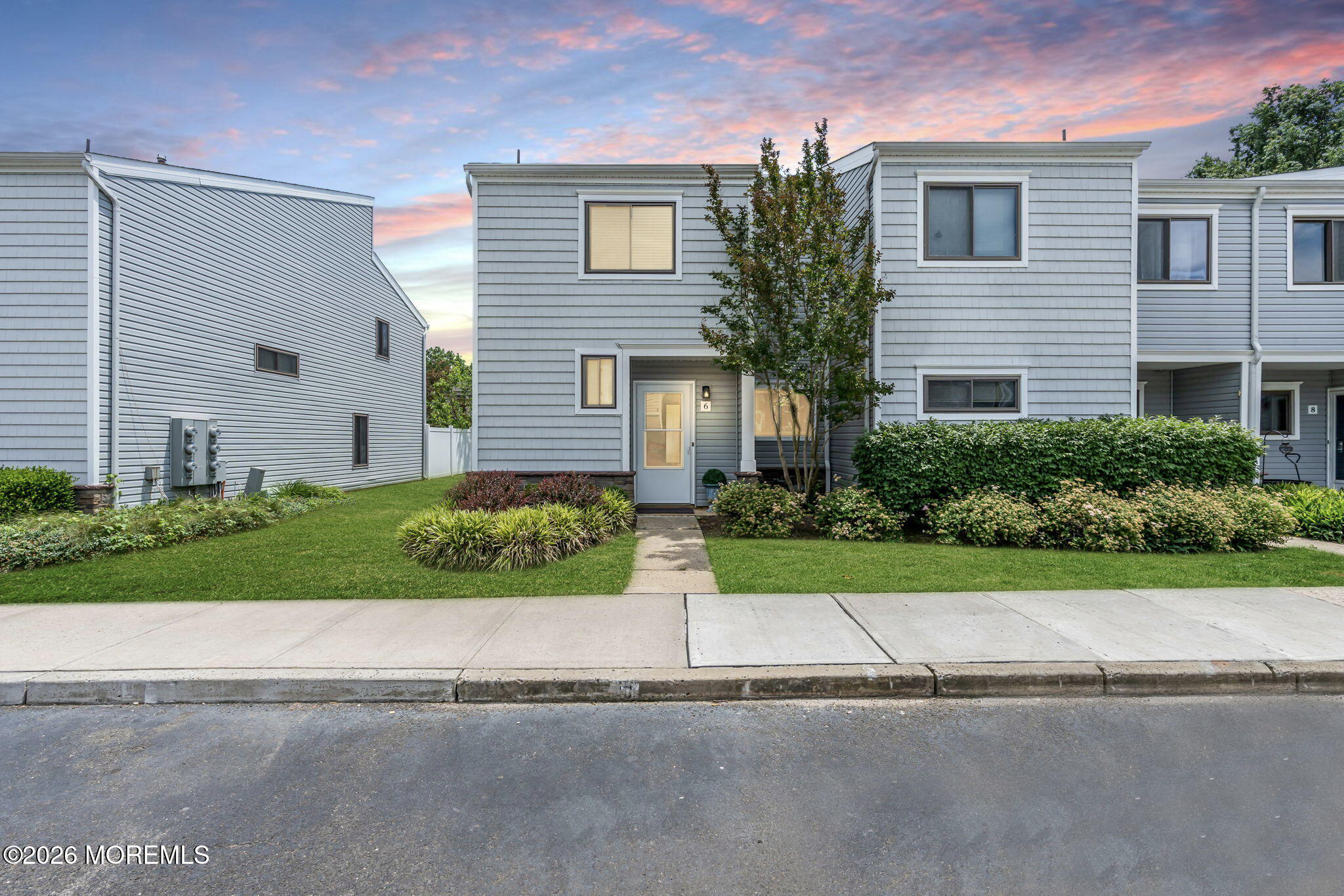 6 Beverly Court