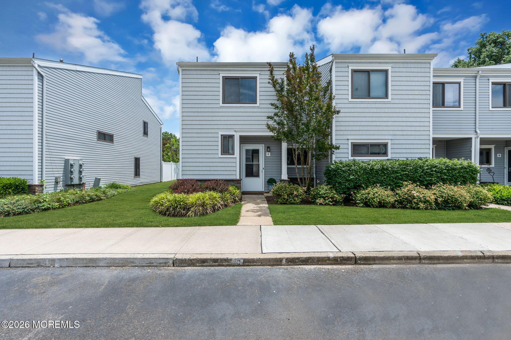 6 Beverly Court