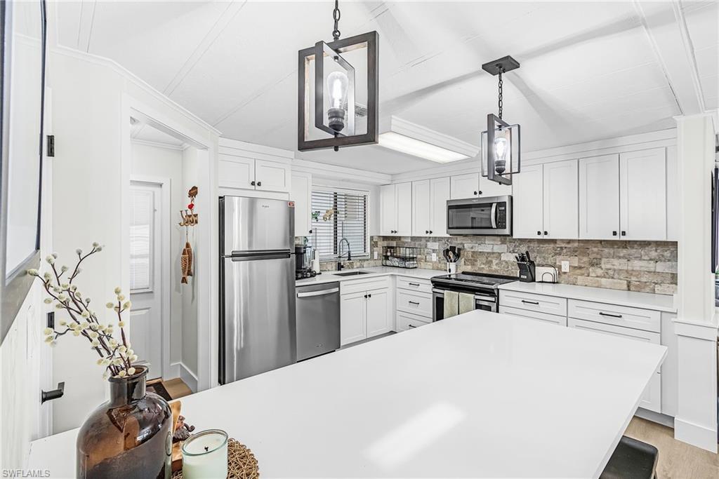 3019 Bowsprit LN