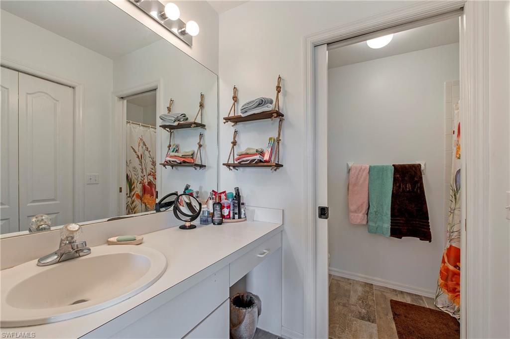 9200 Highland Woods BLVD # 1105