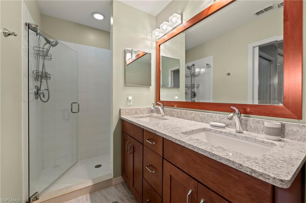 9350 Highland Woods BLVD # 4401