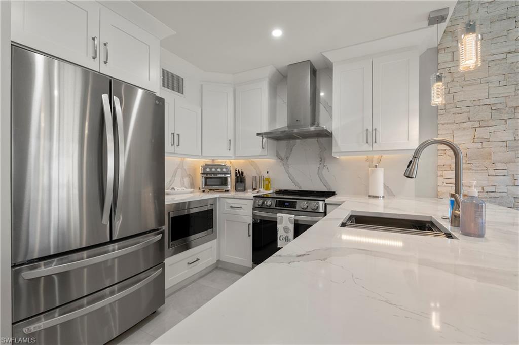 8765 Lateen LN # 203