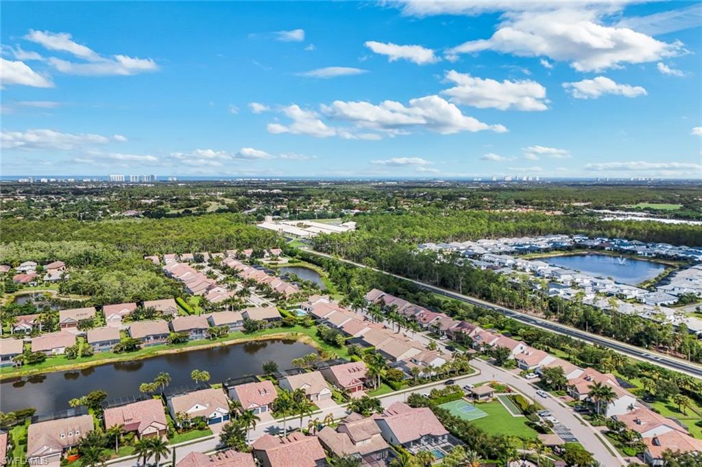 16345 Camden Lakes CIR