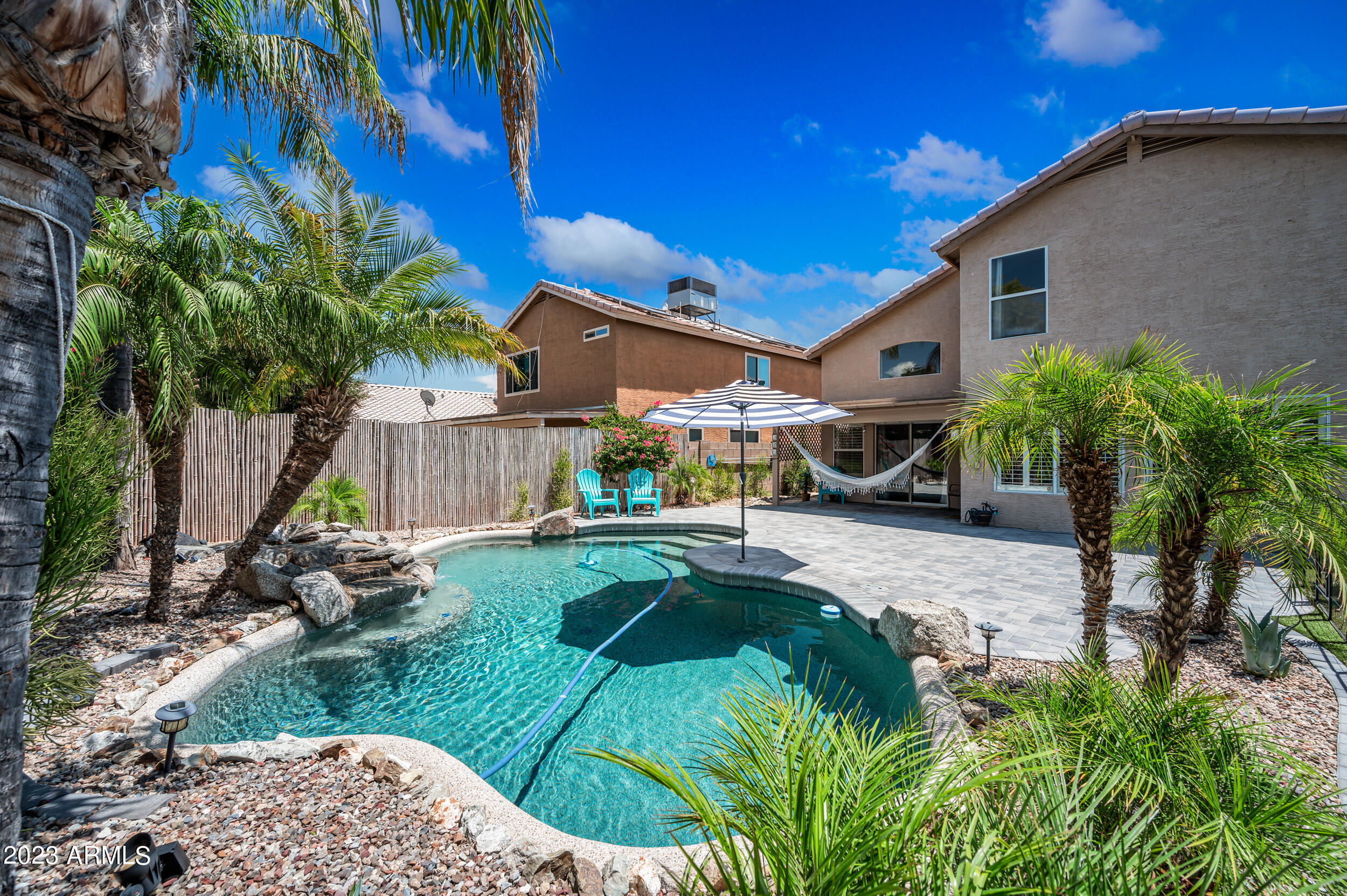 3922 E ROCKWOOD Drive