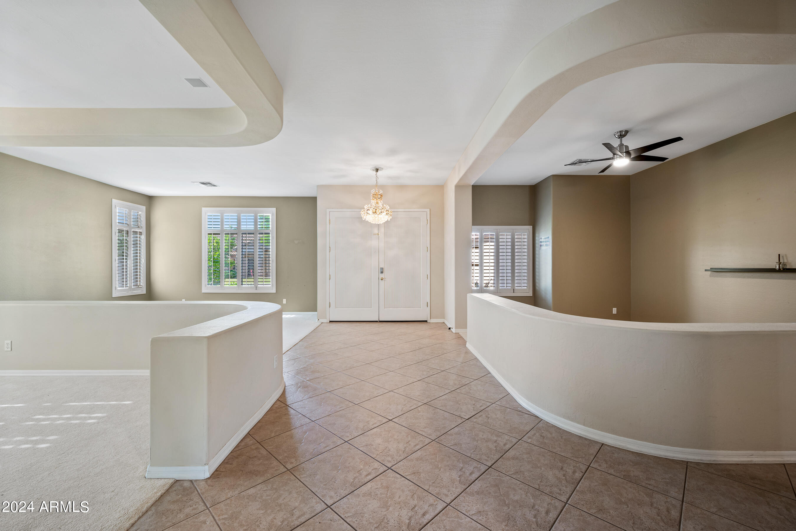 2441 W THOMPSON Way
