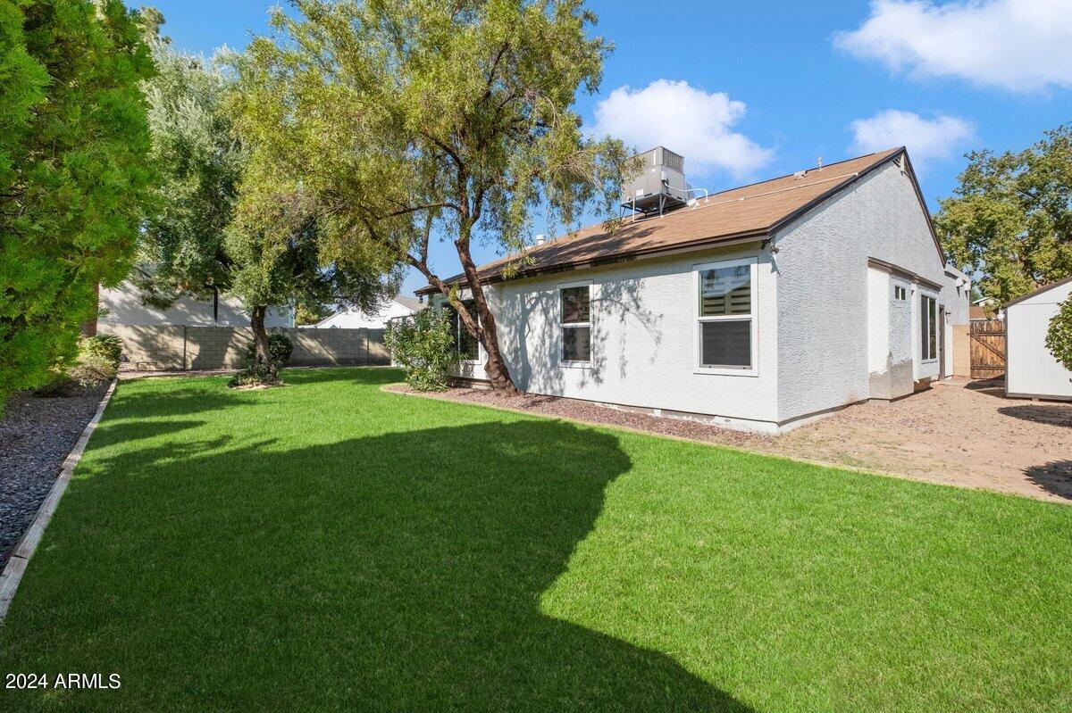 19226 N 43RD Drive