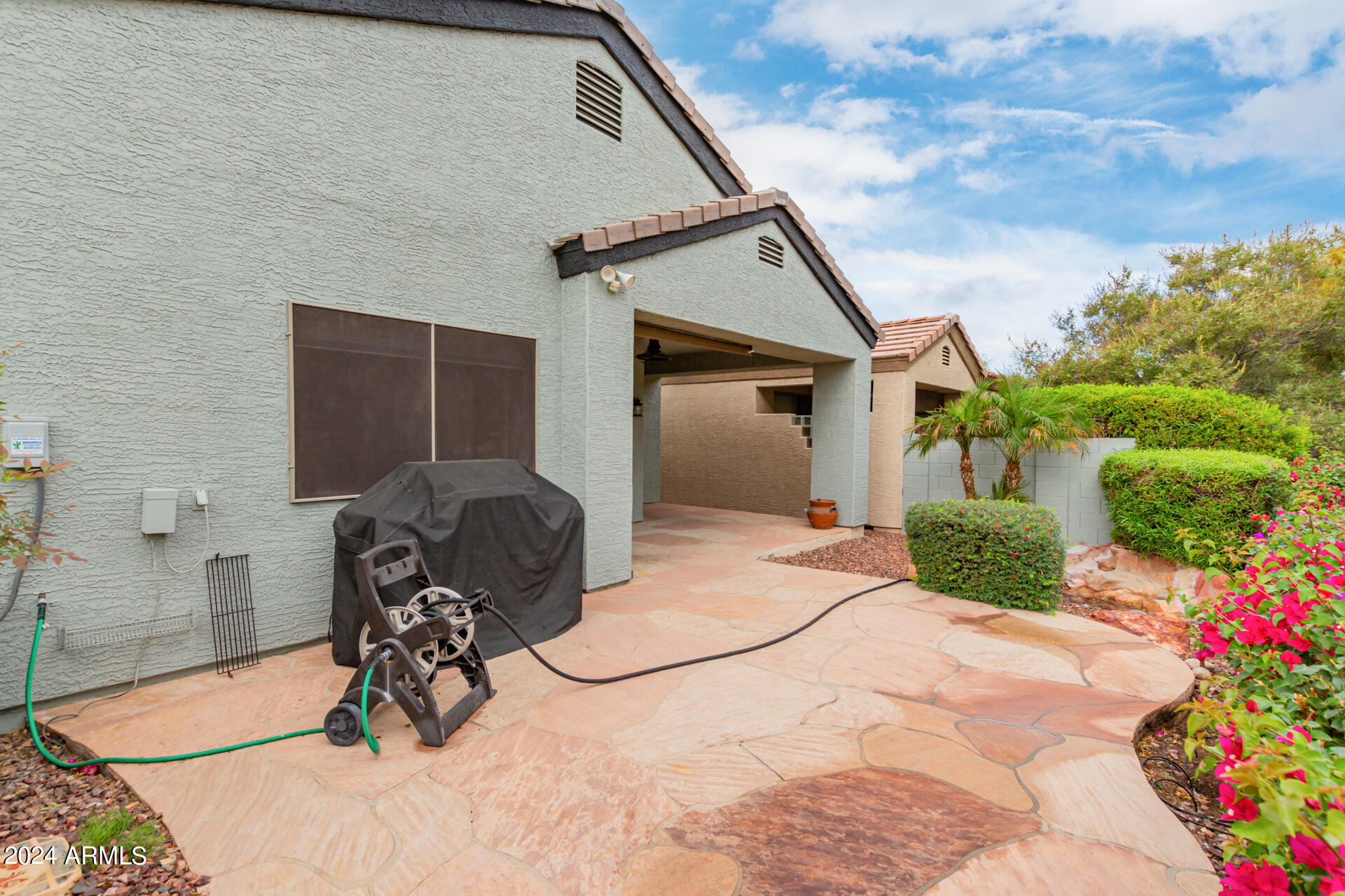 3220 E MALDONADO Drive