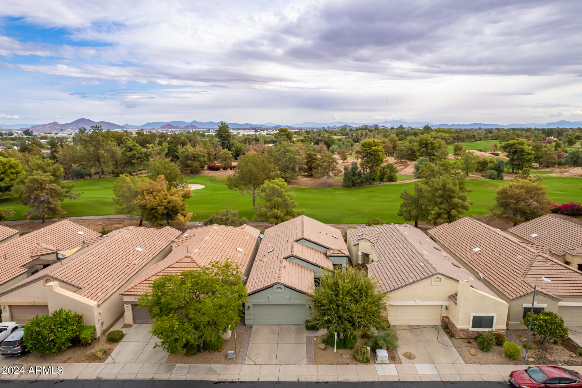 3220 E MALDONADO Drive