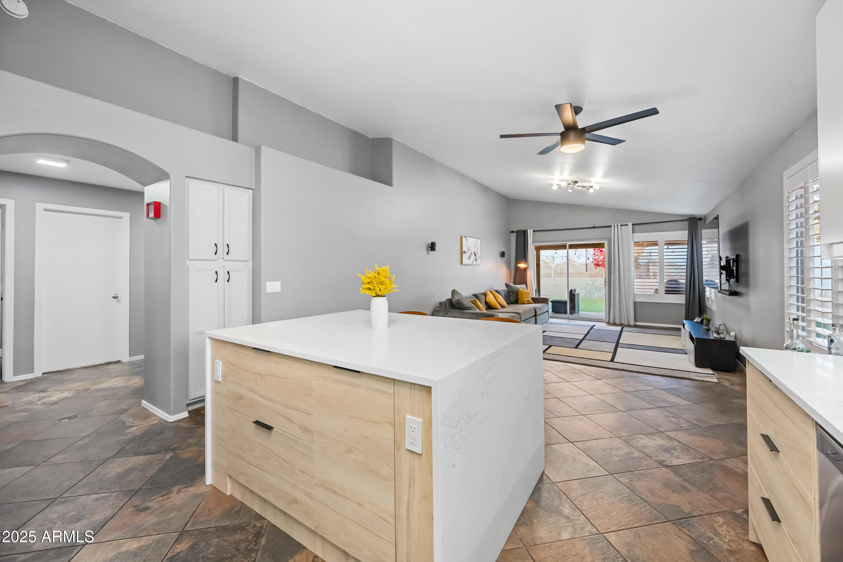 2310 E Siesta Lane