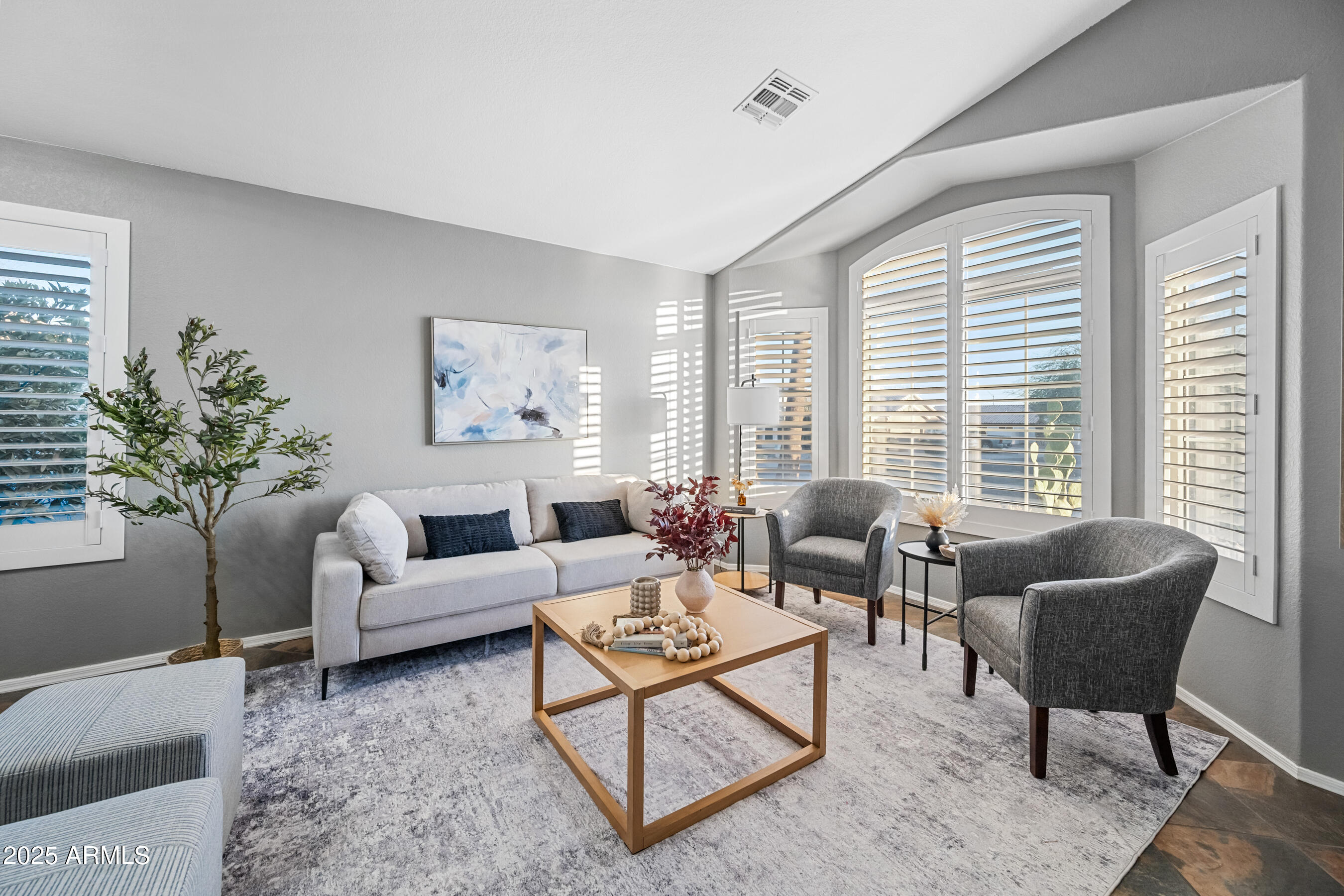 2310 E Siesta Lane