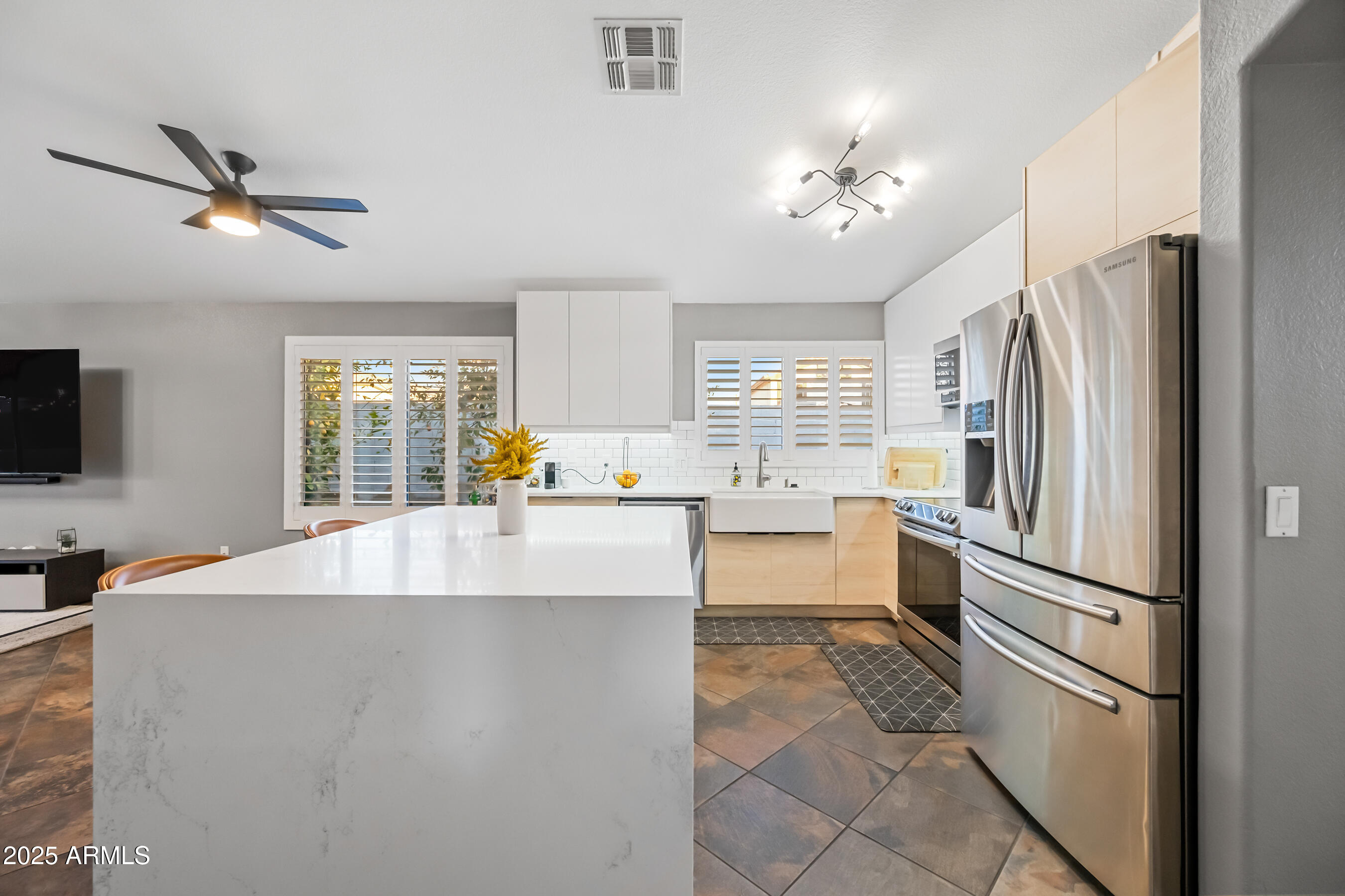 2310 E Siesta Lane