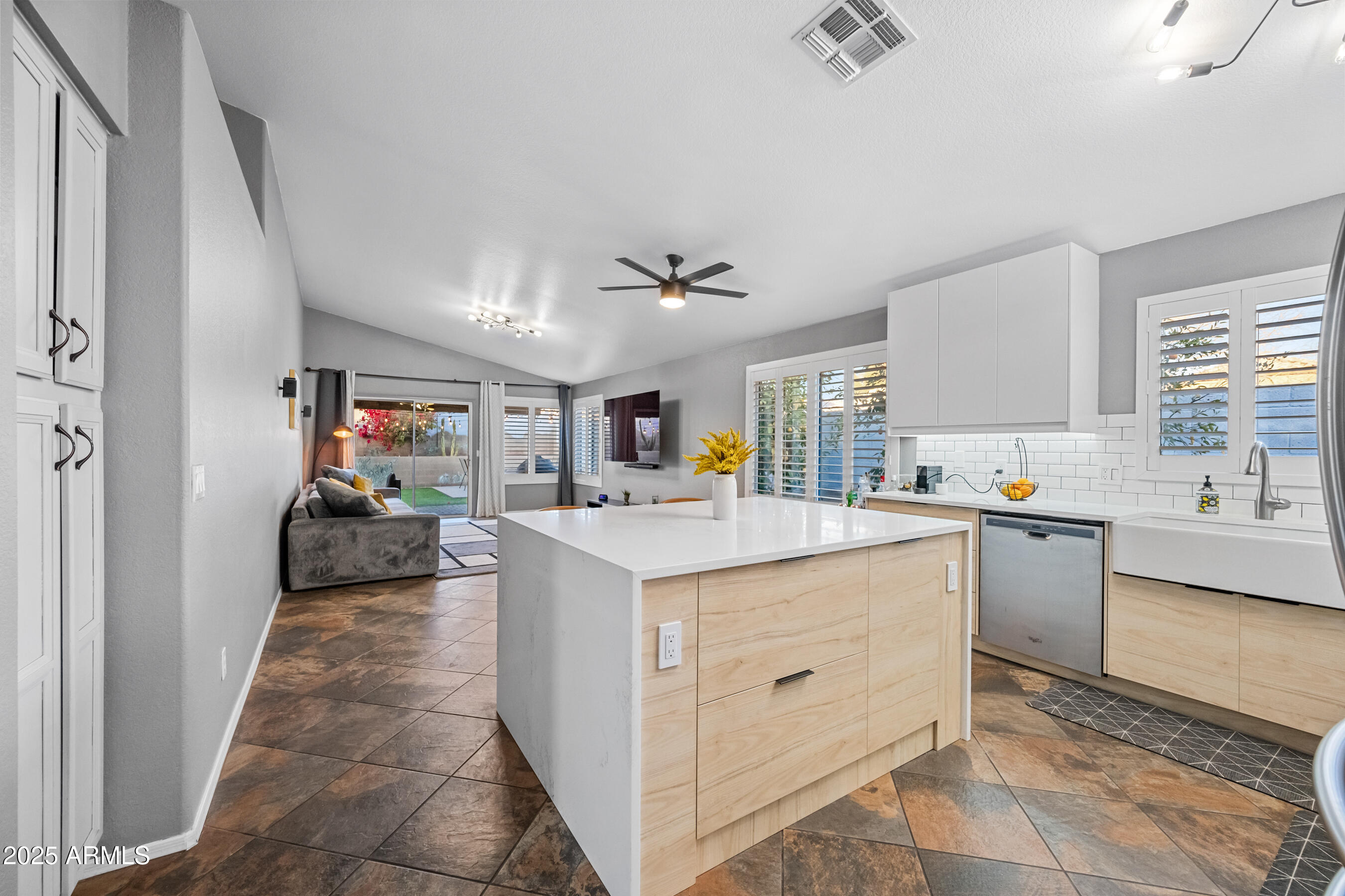 2310 E Siesta Lane