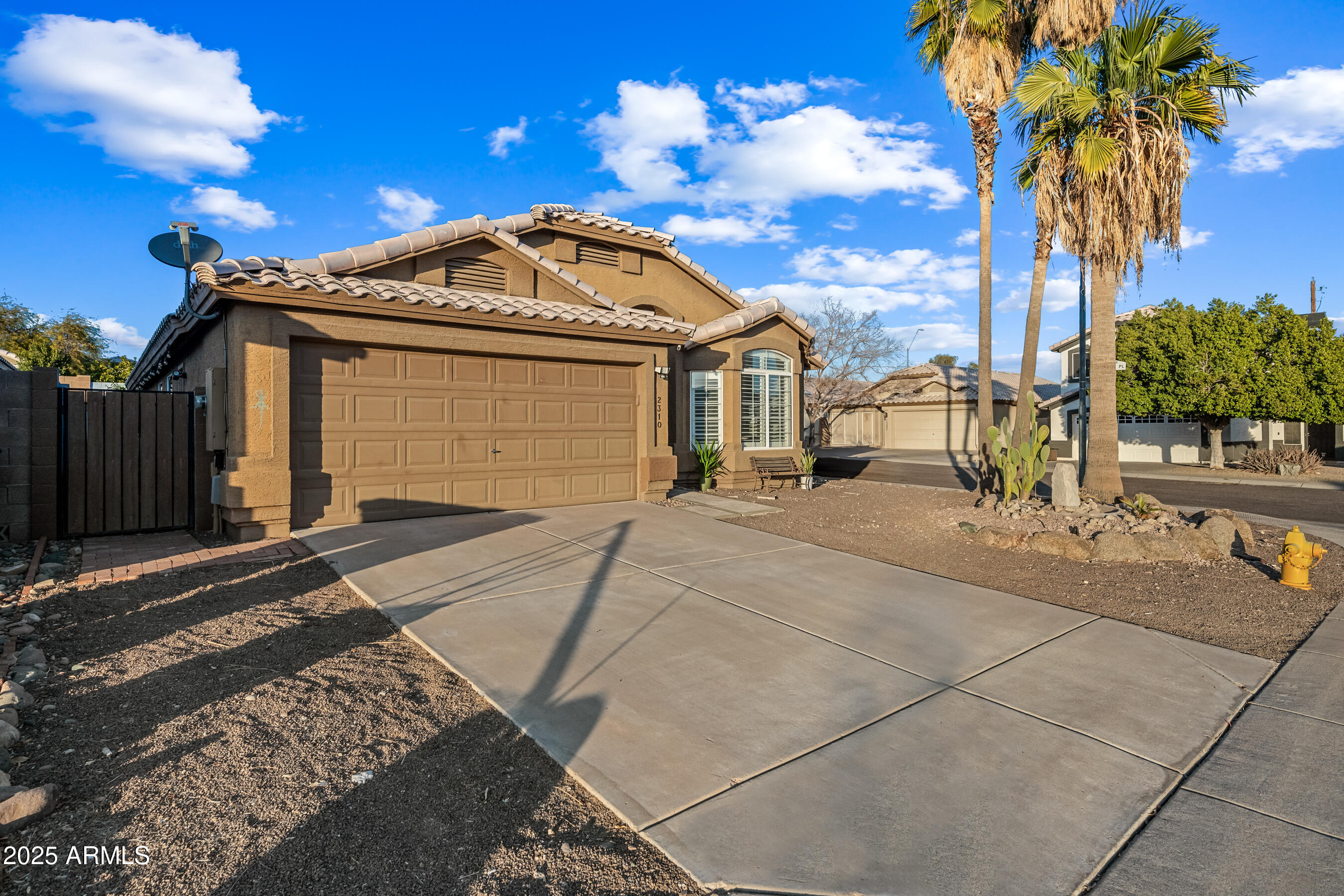 2310 E Siesta Lane