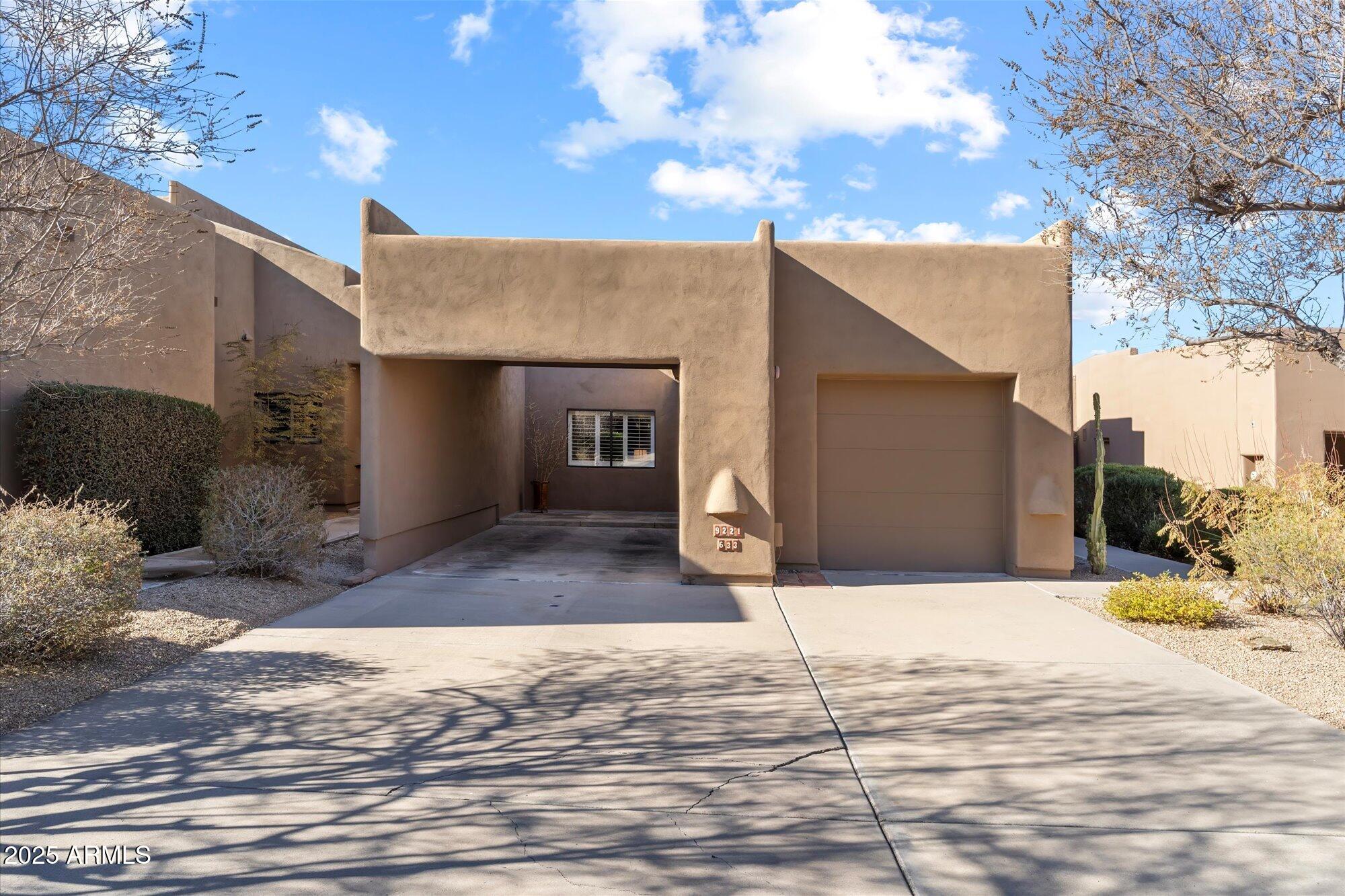 9221 E WHITETHORN Circle