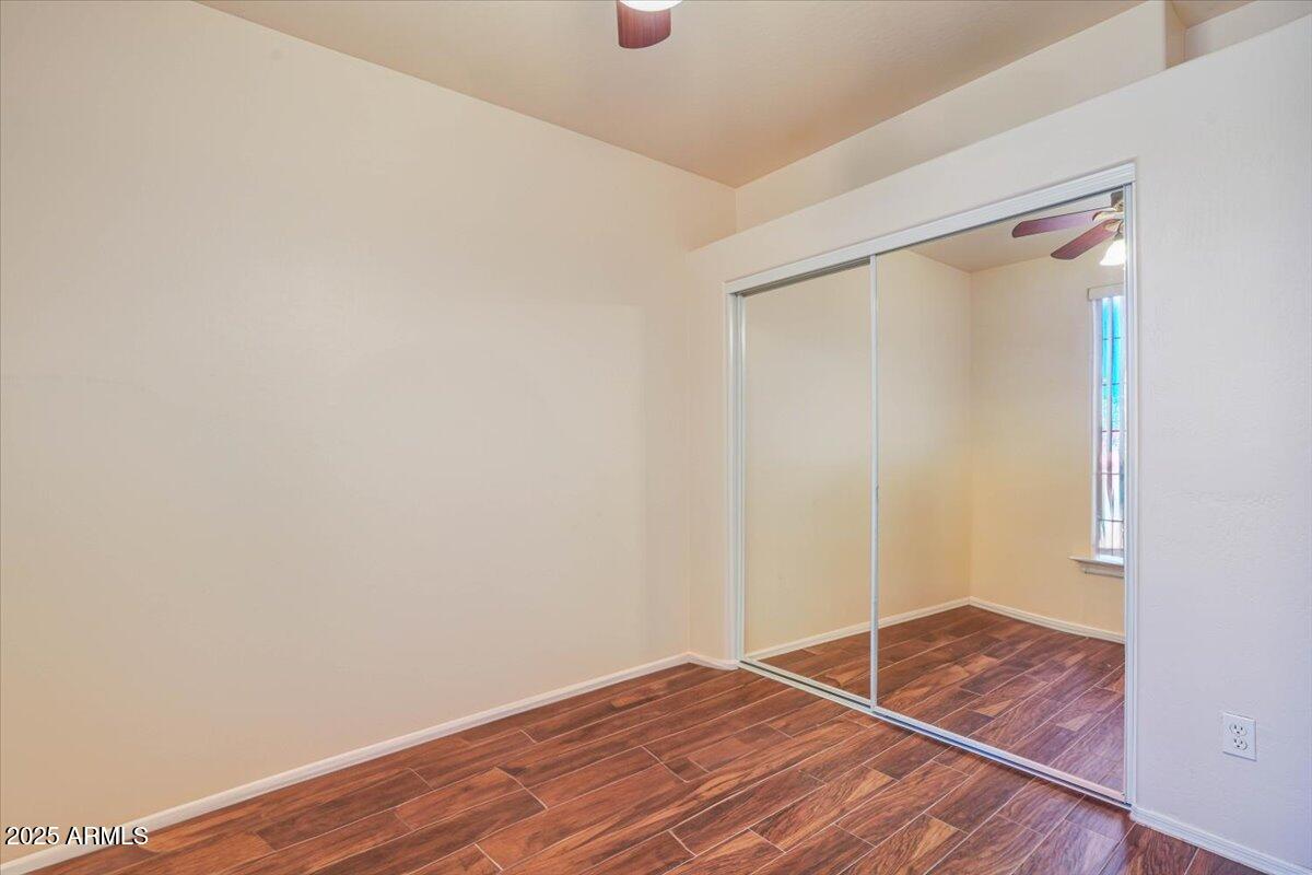 1145 E WINCHESTER Place