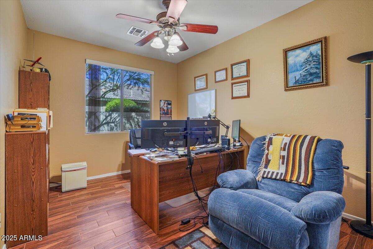 1145 E WINCHESTER Place