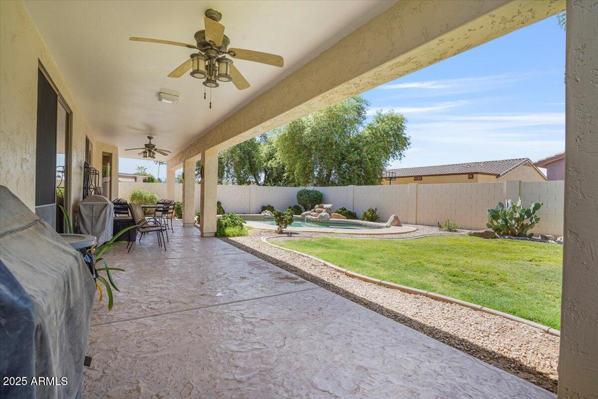 1145 E WINCHESTER Place