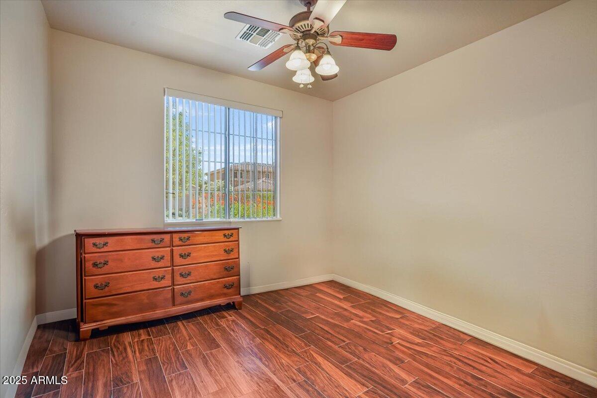 1145 E WINCHESTER Place