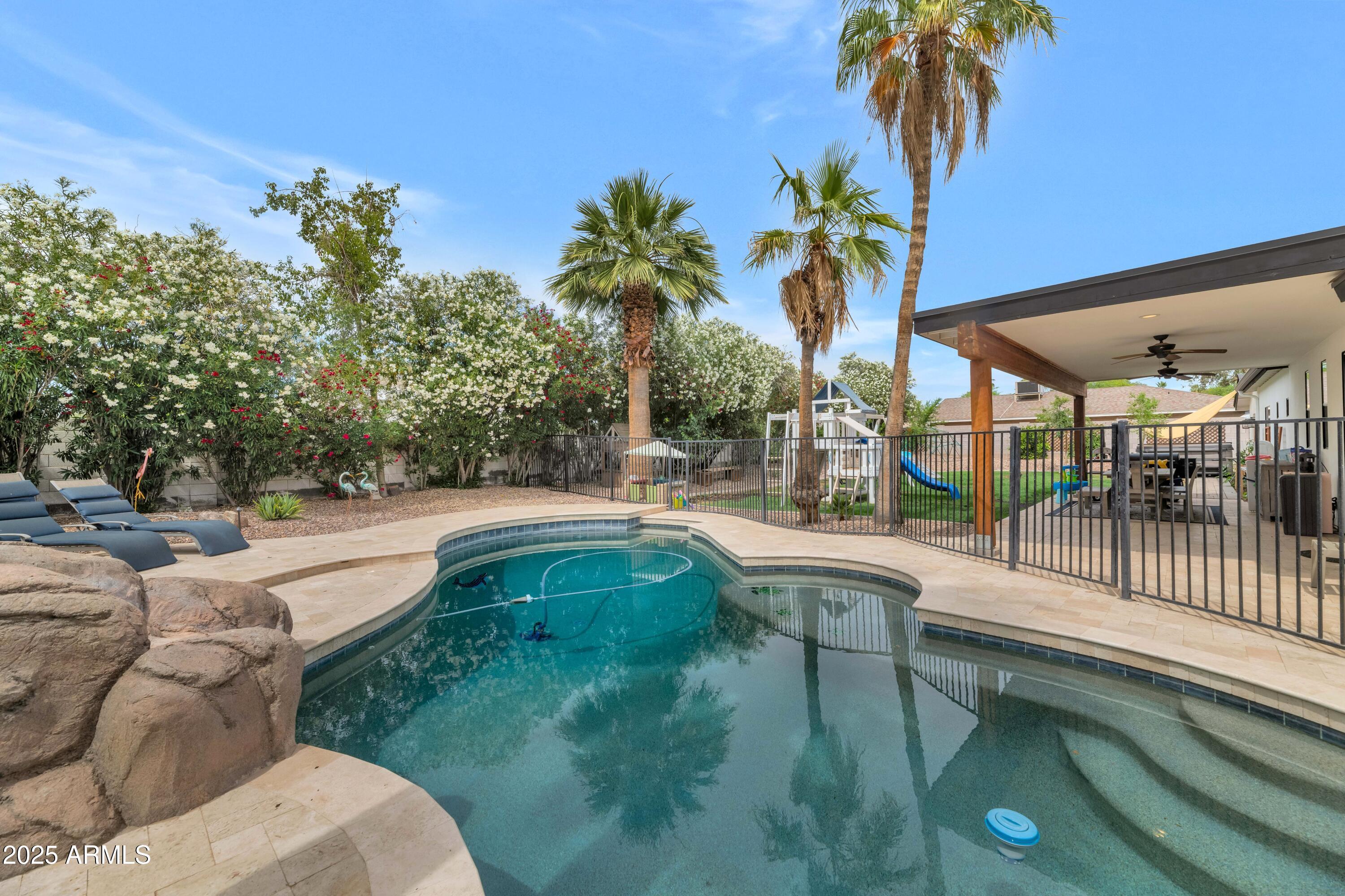 5612 E EMILE ZOLA Avenue