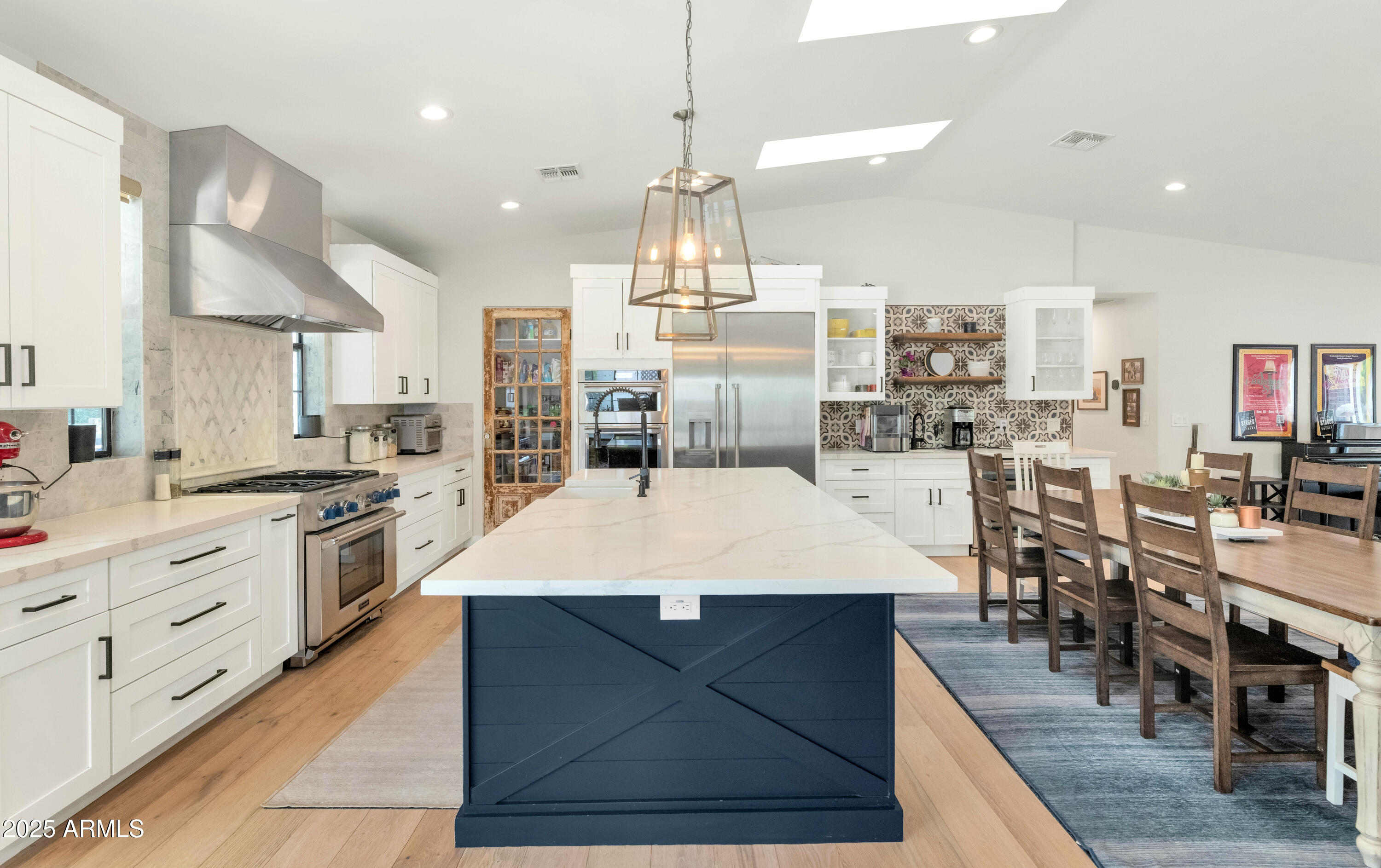 5612 E EMILE ZOLA Avenue