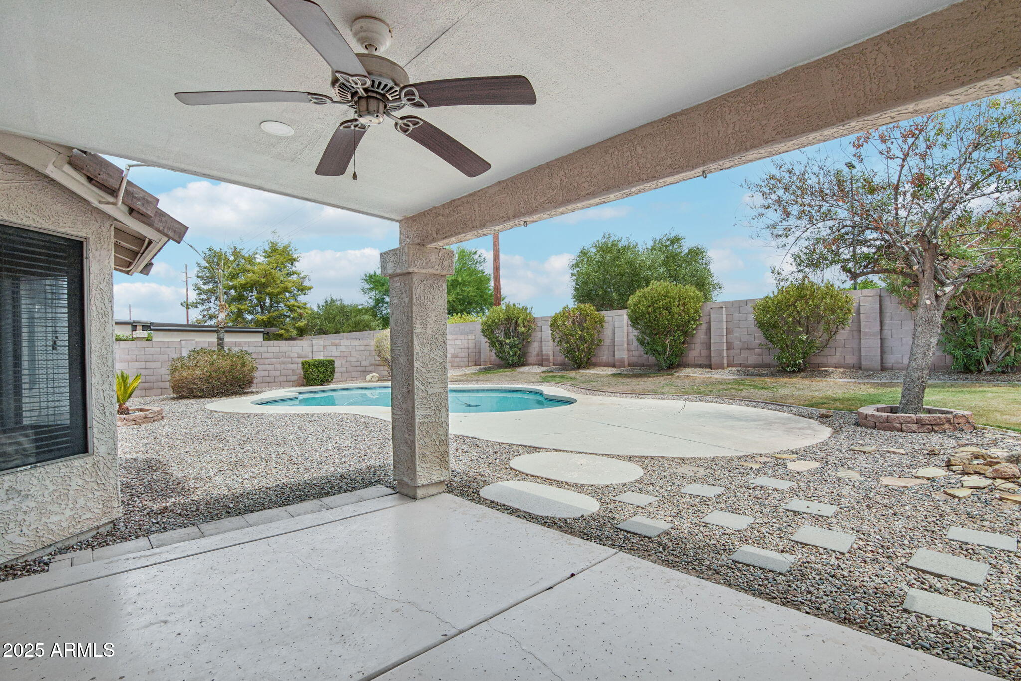 129 N JOSHUA TREE Lane