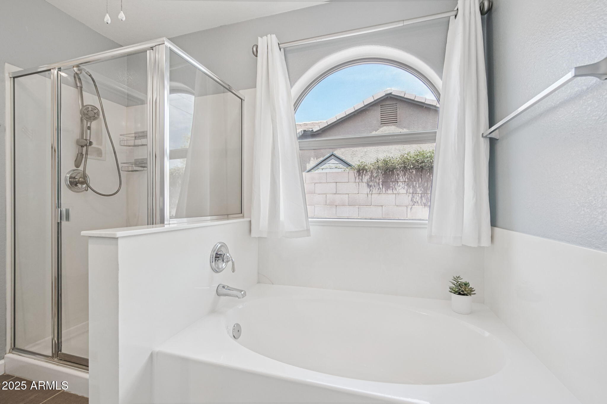 129 N JOSHUA TREE Lane
